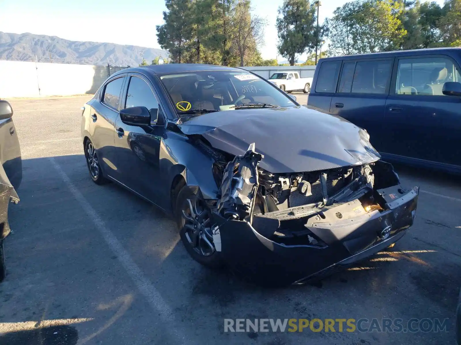 1 Photograph of a damaged car 3MYDLBYV9KY507106 TOYOTA YARIS 2019