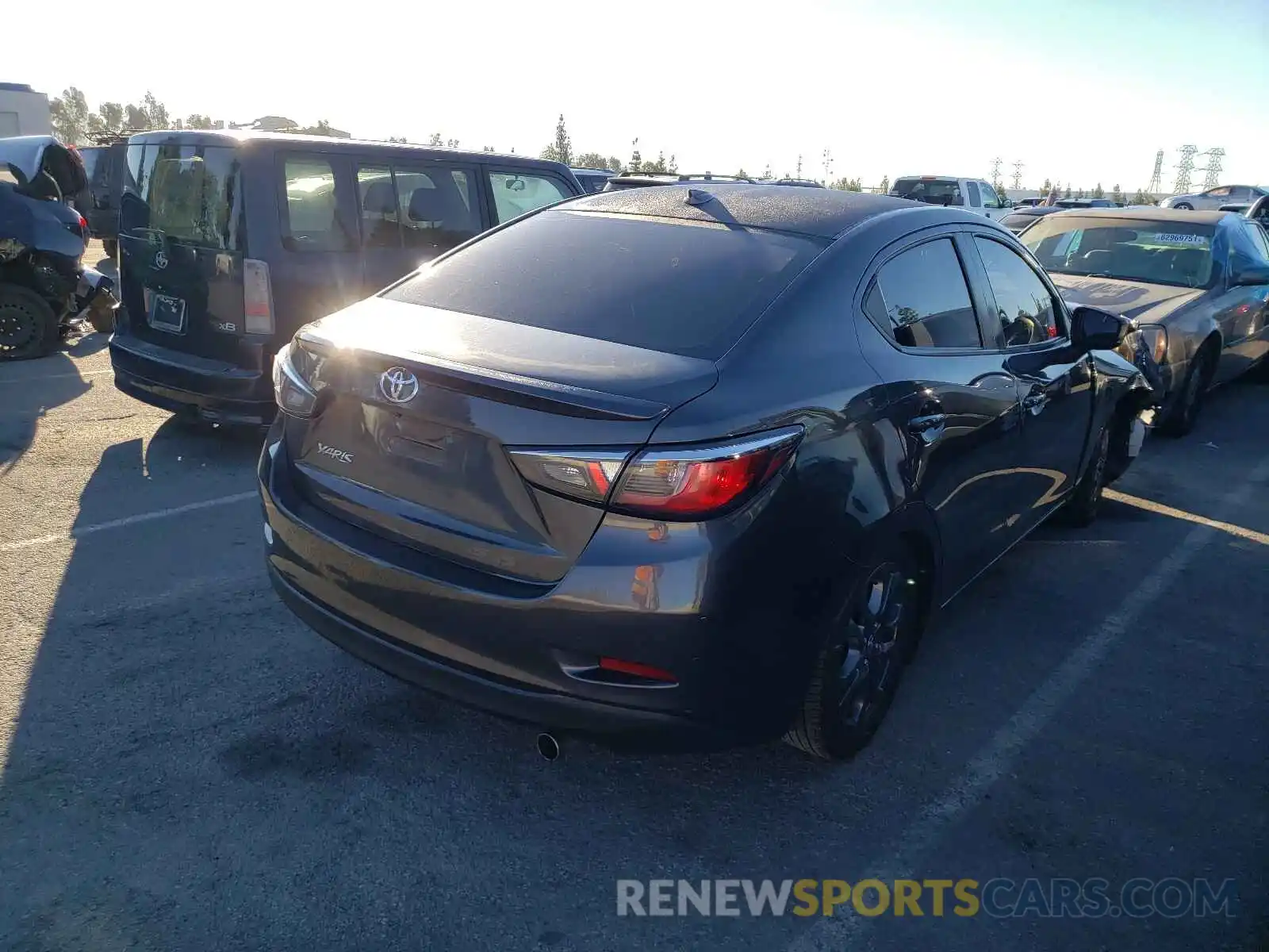 4 Photograph of a damaged car 3MYDLBYV9KY507106 TOYOTA YARIS 2019