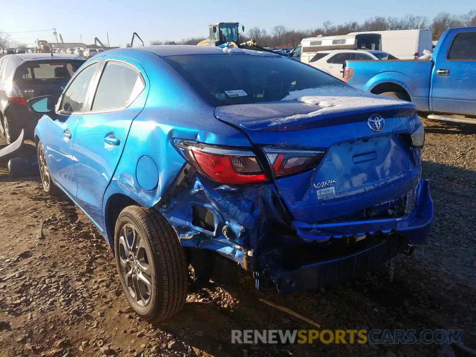 3 Photograph of a damaged car 3MYDLBYV9KY511611 TOYOTA YARIS 2019