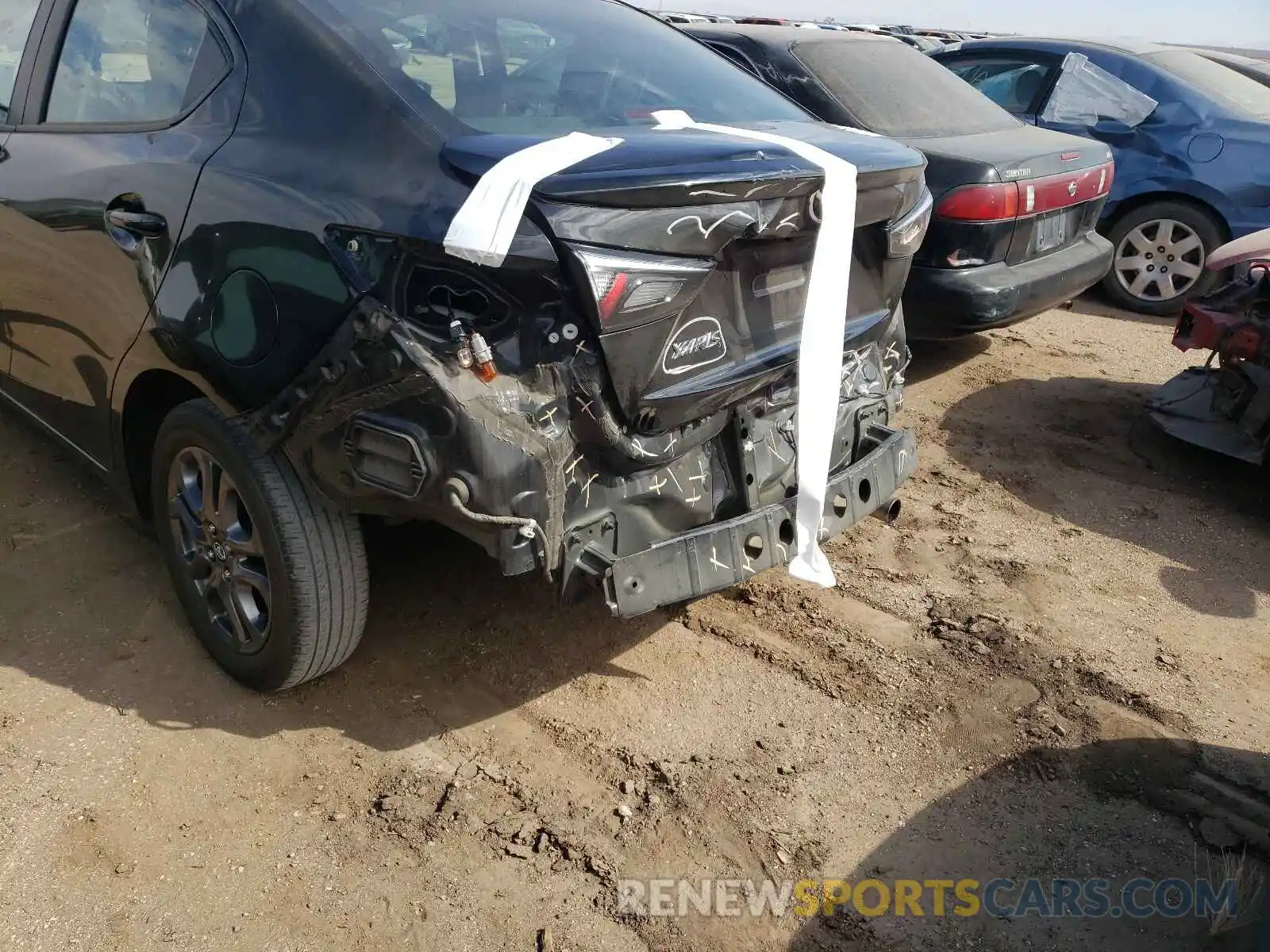 9 Photograph of a damaged car 3MYDLBYV9KY511768 TOYOTA YARIS 2019