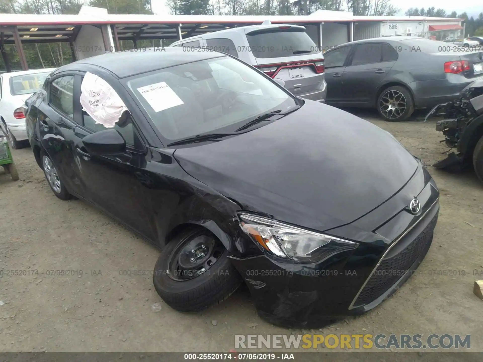 1 Photograph of a damaged car 3MYDLBYV9KY512175 TOYOTA YARIS 2019