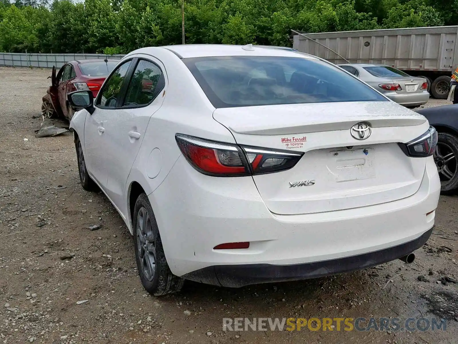 3 Photograph of a damaged car 3MYDLBYV9KY513438 TOYOTA YARIS 2019