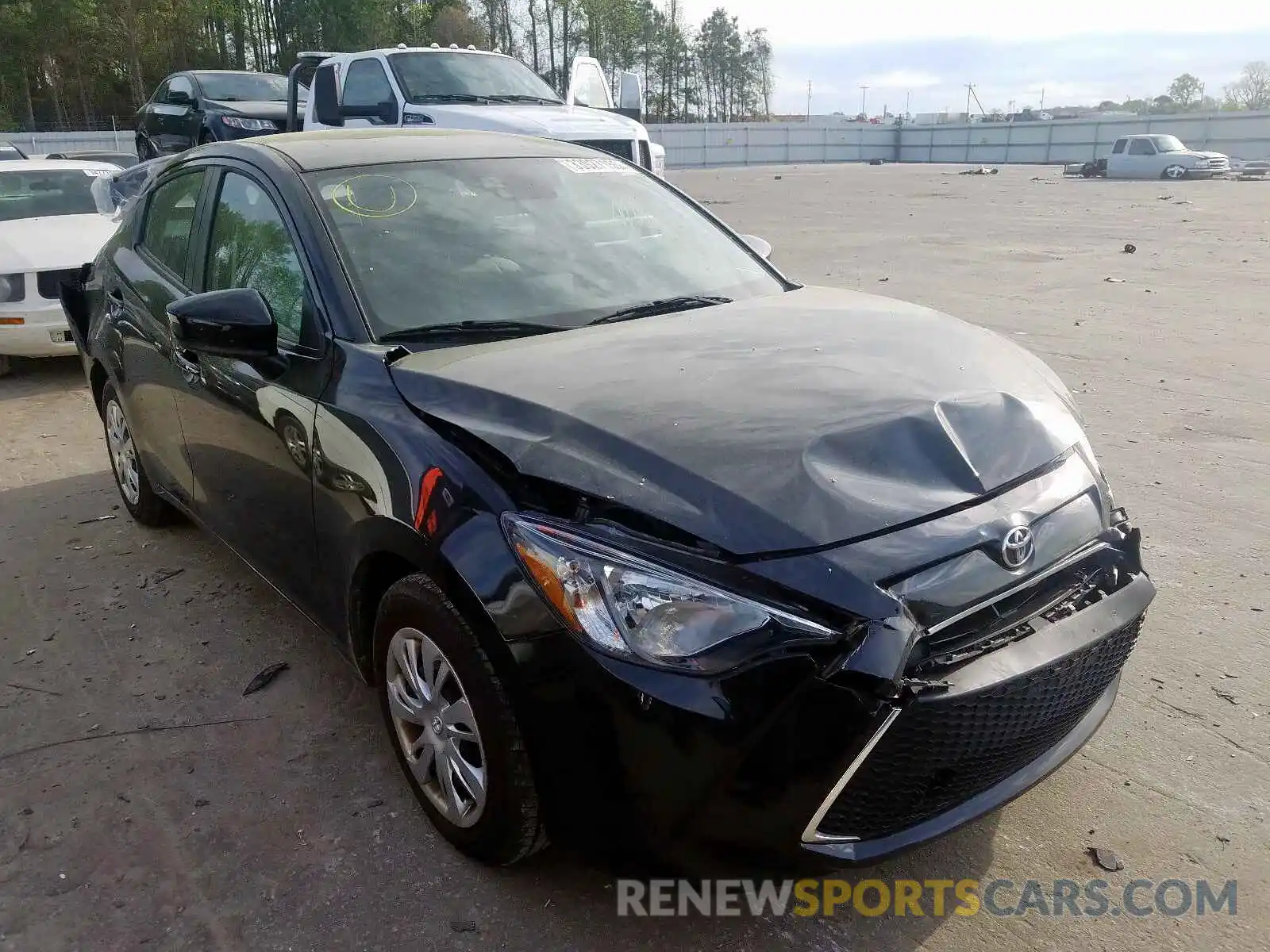 1 Photograph of a damaged car 3MYDLBYV9KY514962 TOYOTA YARIS 2019