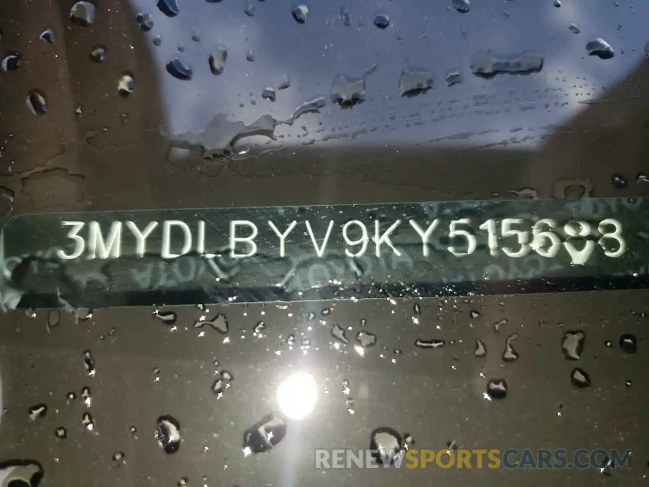 10 Photograph of a damaged car 3MYDLBYV9KY515688 TOYOTA YARIS 2019