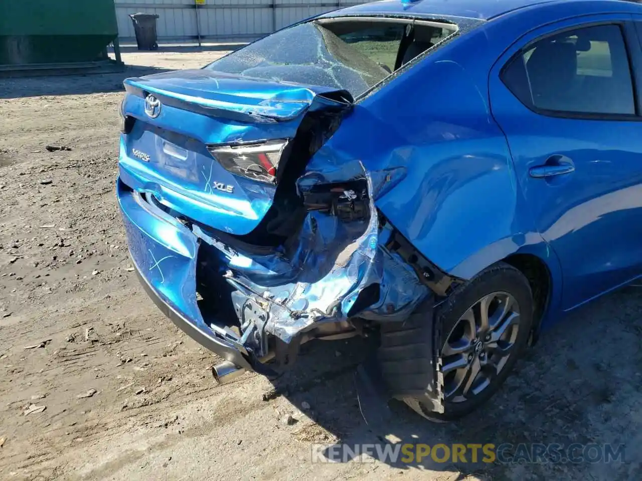 9 Photograph of a damaged car 3MYDLBYV9KY516484 TOYOTA YARIS 2019