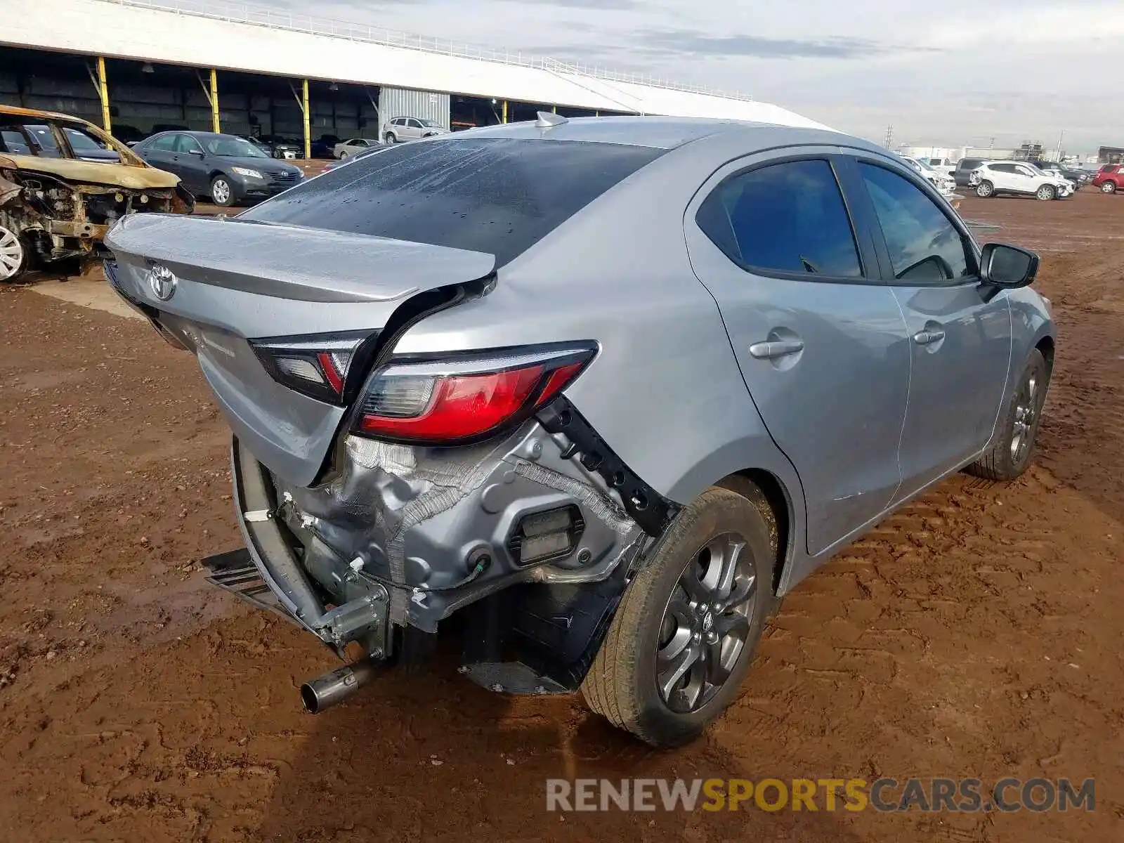 4 Photograph of a damaged car 3MYDLBYV9KY517053 TOYOTA YARIS 2019