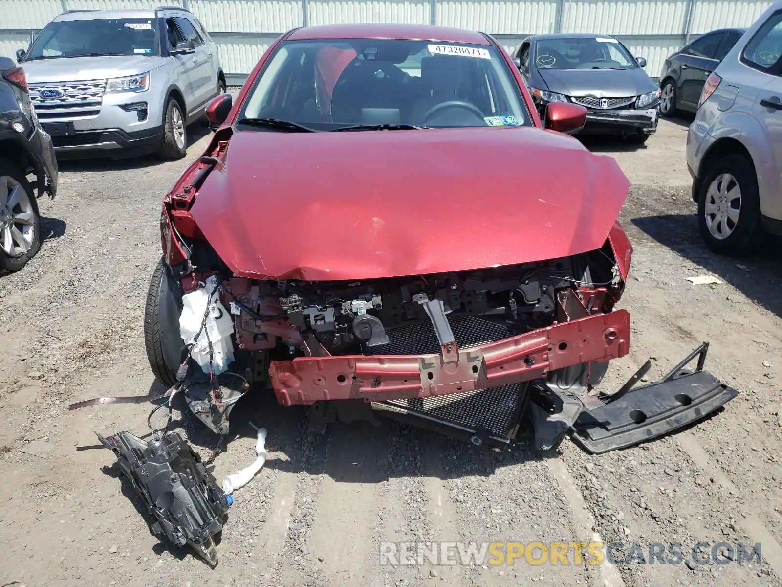 7 Photograph of a damaged car 3MYDLBYV9KY518557 TOYOTA YARIS 2019