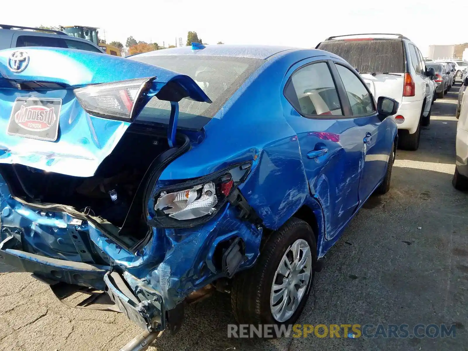 4 Photograph of a damaged car 3MYDLBYV9KY519661 TOYOTA YARIS 2019