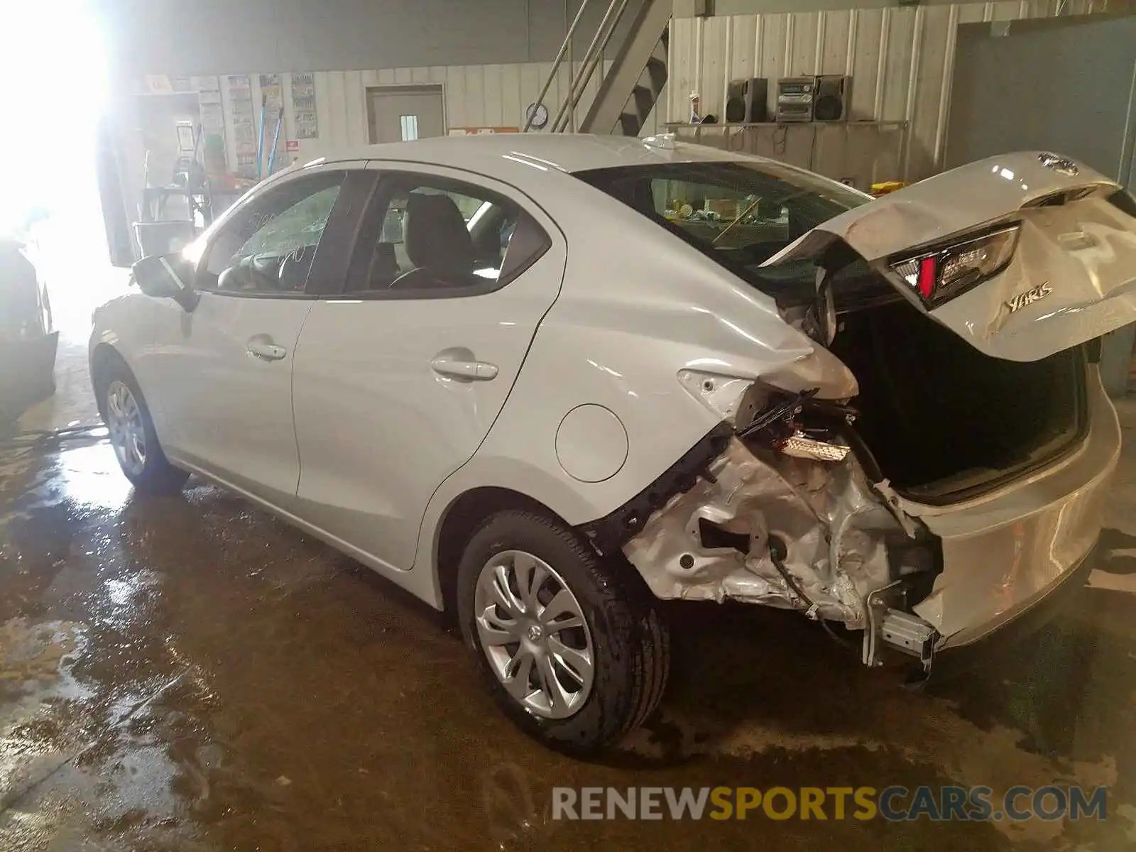 3 Photograph of a damaged car 3MYDLBYV9KY520003 TOYOTA YARIS 2019