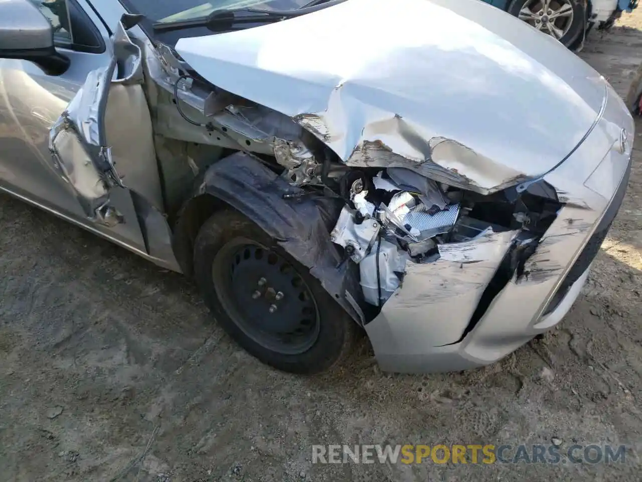 9 Photograph of a damaged car 3MYDLBYV9KY520650 TOYOTA YARIS 2019