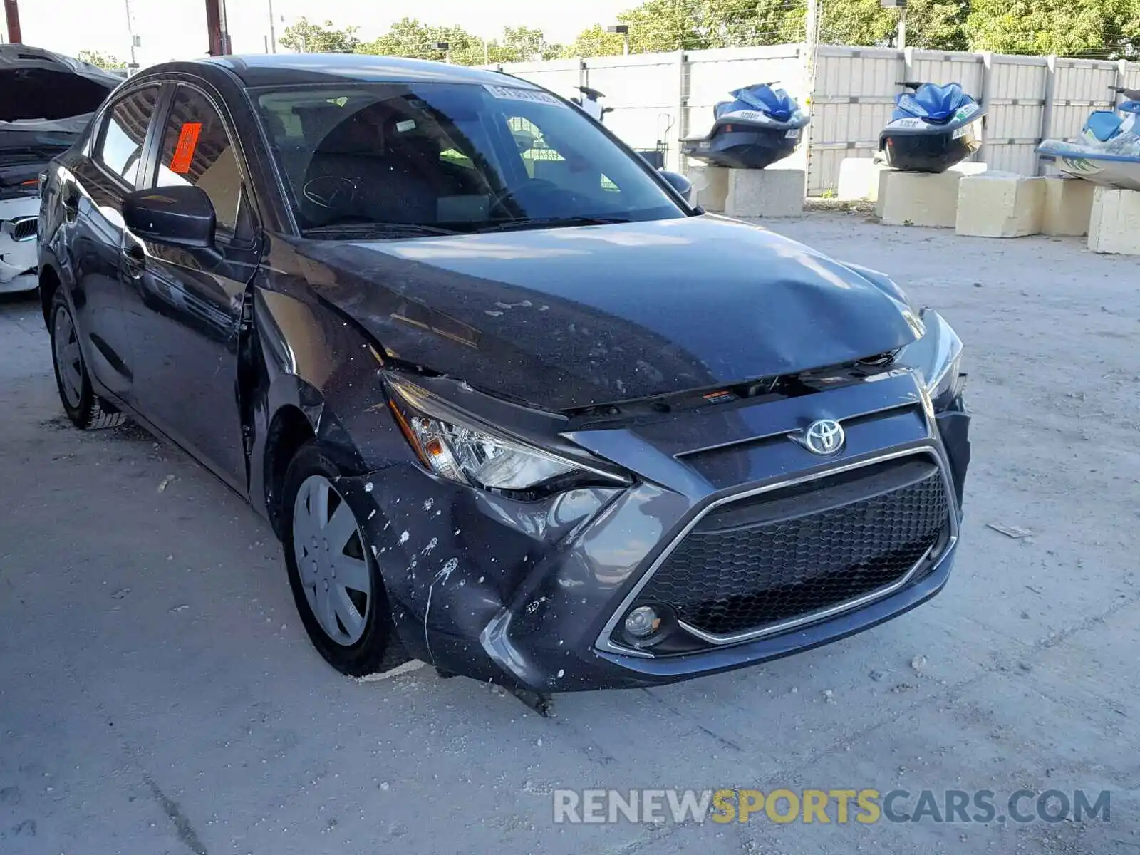 1 Photograph of a damaged car 3MYDLBYV9KY521068 TOYOTA YARIS 2019