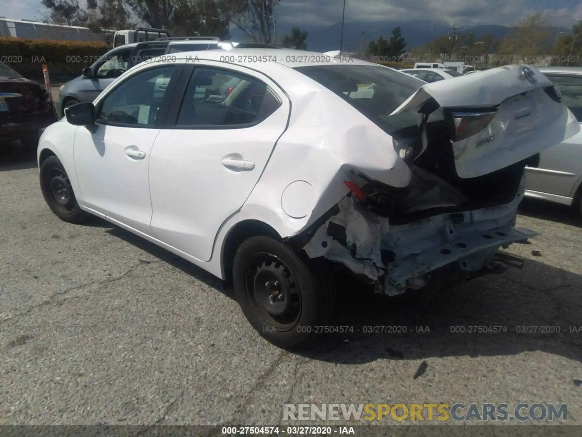 3 Photograph of a damaged car 3MYDLBYV9KY521524 TOYOTA YARIS 2019