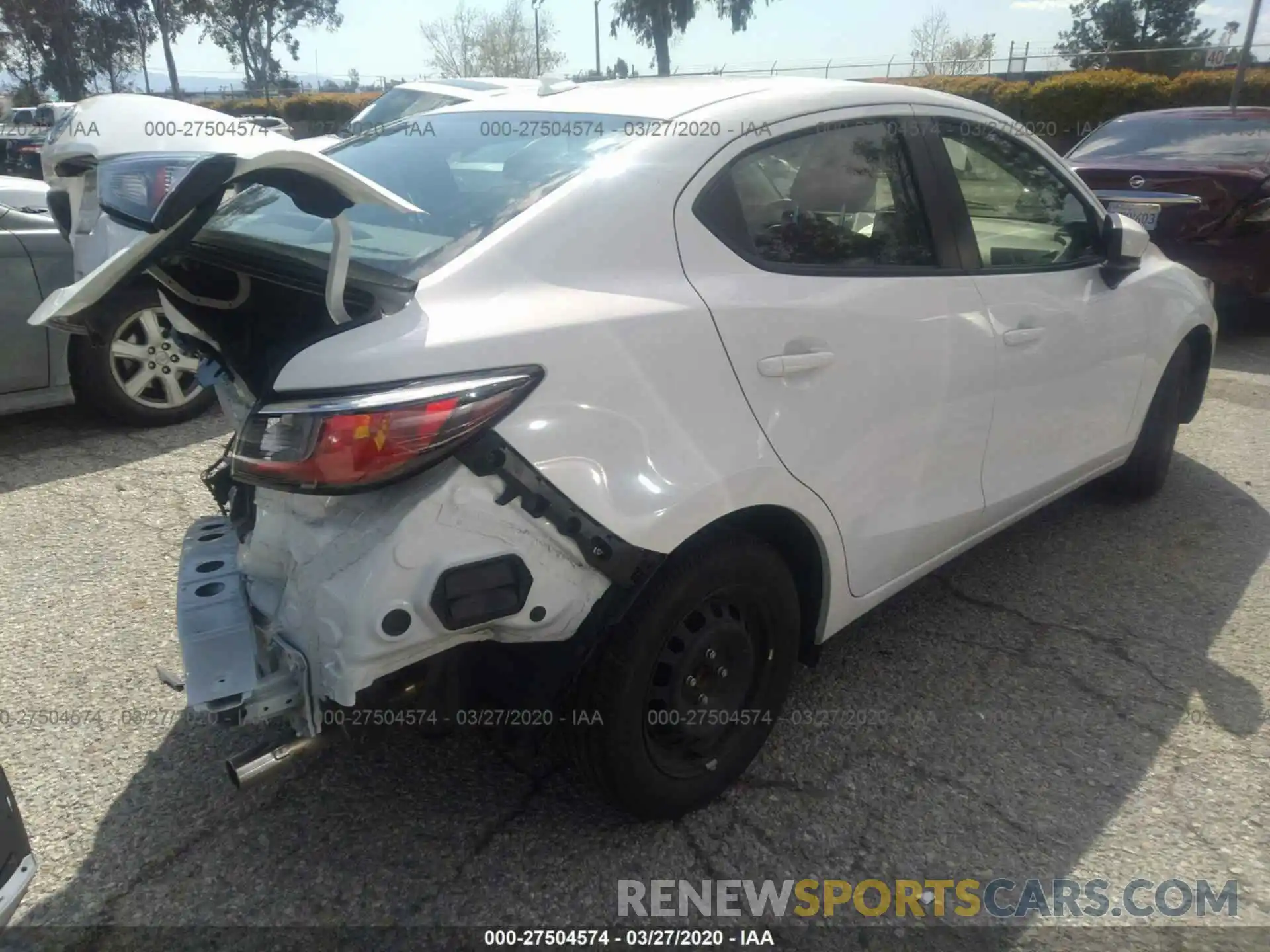 4 Photograph of a damaged car 3MYDLBYV9KY521524 TOYOTA YARIS 2019