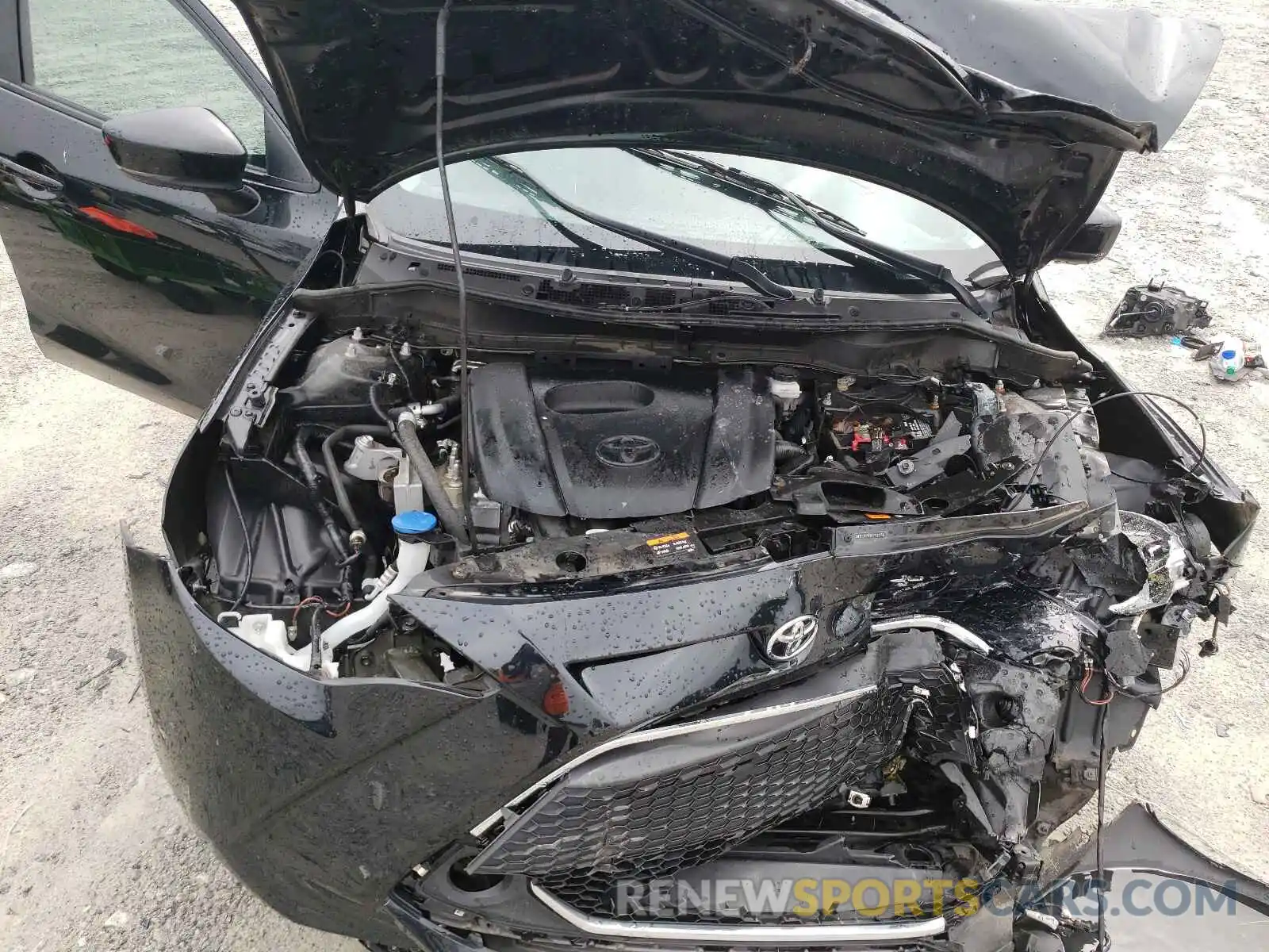 7 Photograph of a damaged car 3MYDLBYV9KY521555 TOYOTA YARIS 2019