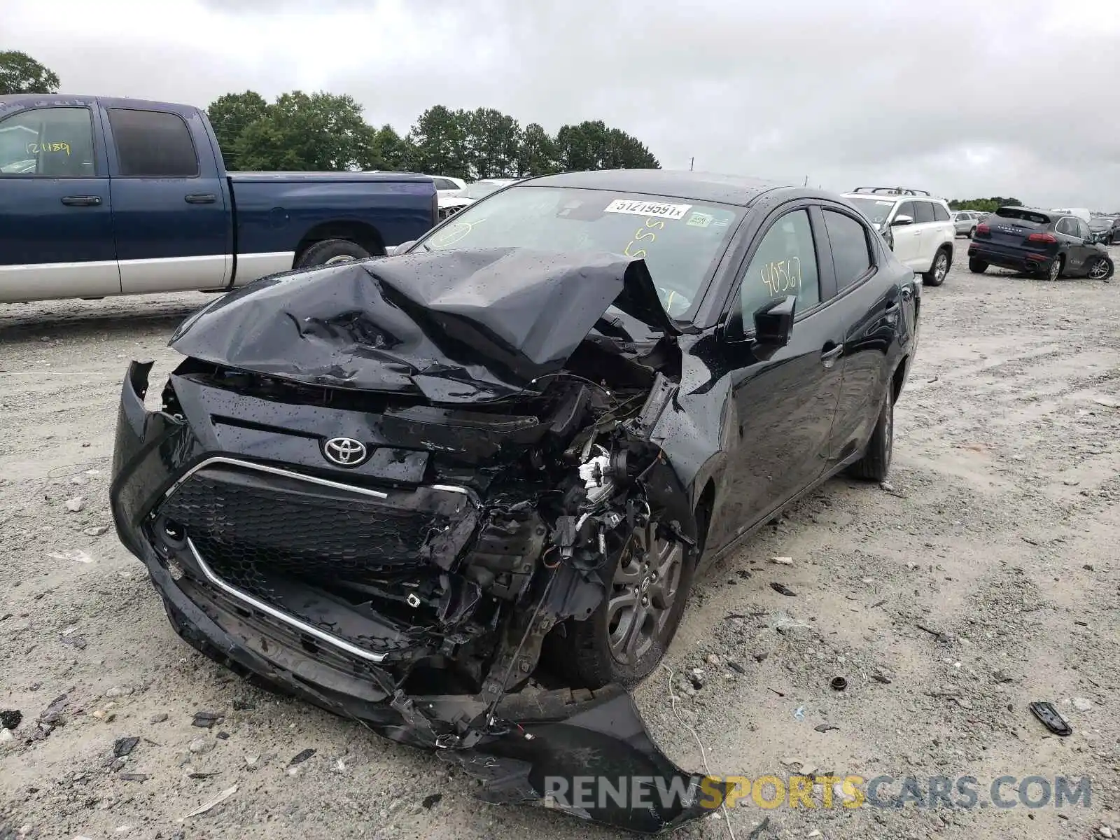 9 Photograph of a damaged car 3MYDLBYV9KY521555 TOYOTA YARIS 2019