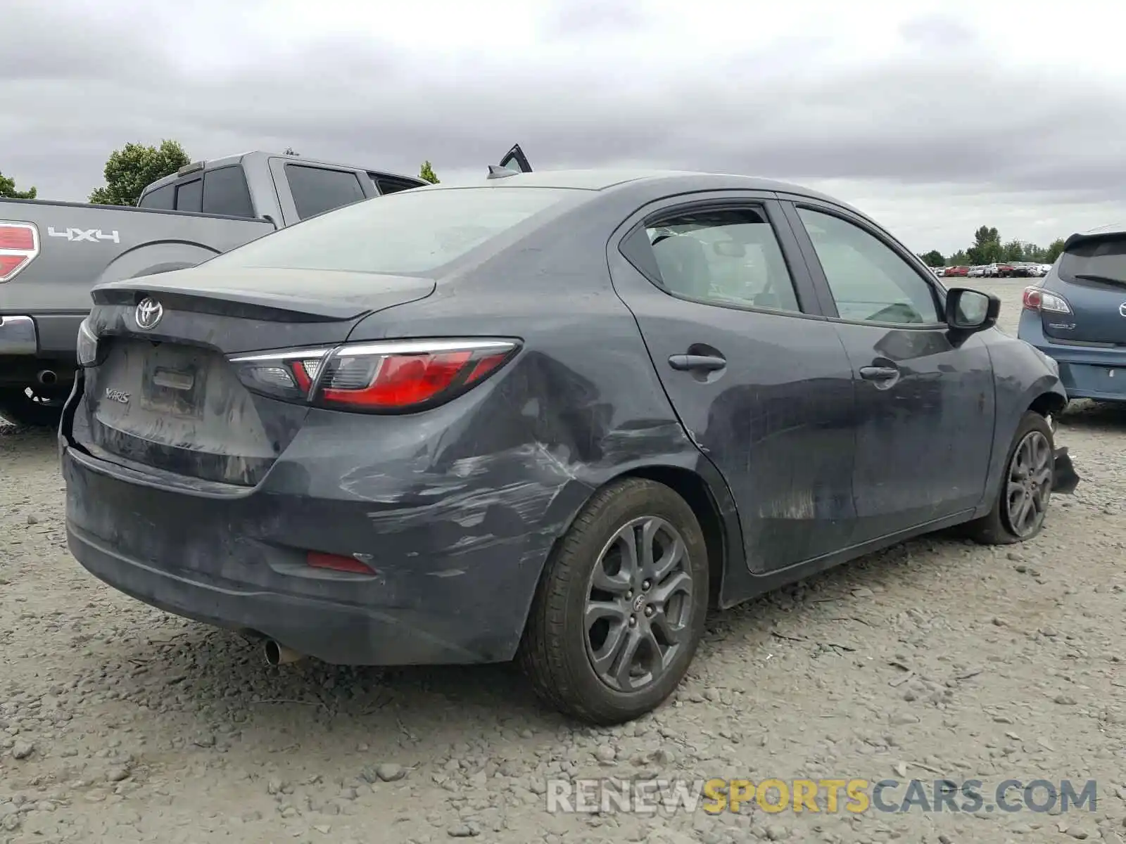 4 Photograph of a damaged car 3MYDLBYV9KY521961 TOYOTA YARIS 2019