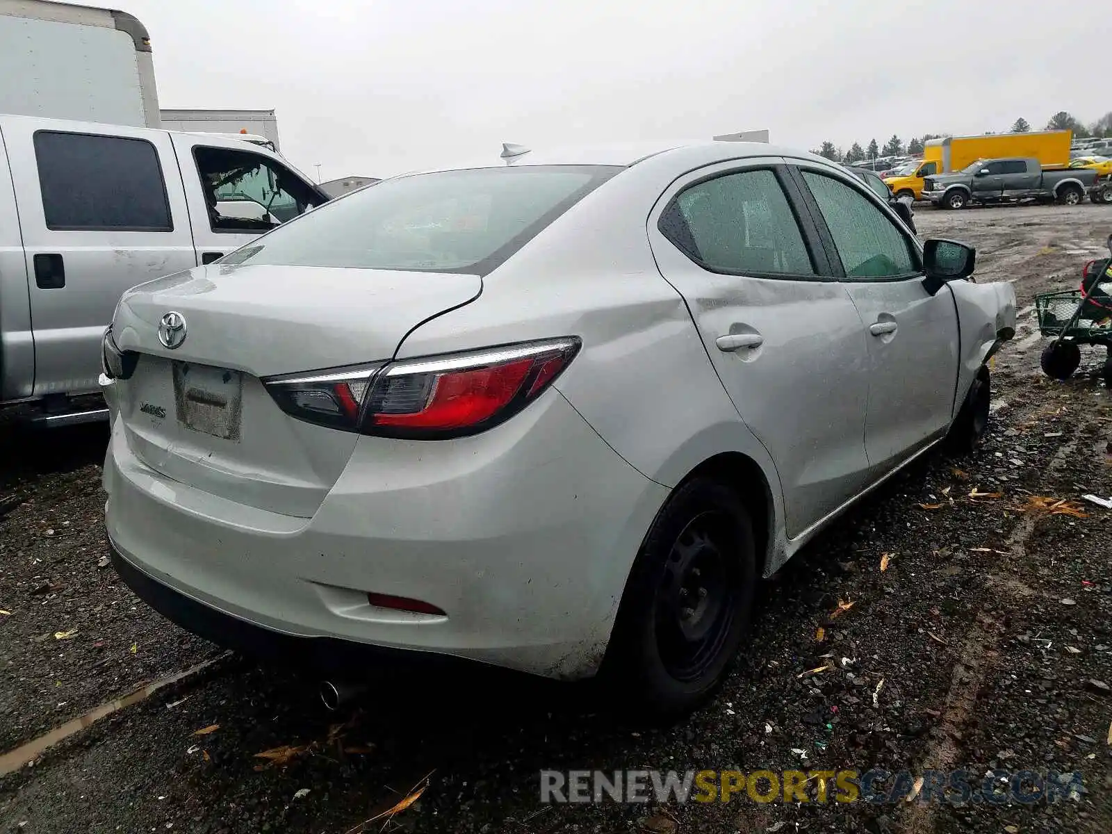 4 Photograph of a damaged car 3MYDLBYV9KY522124 TOYOTA YARIS 2019