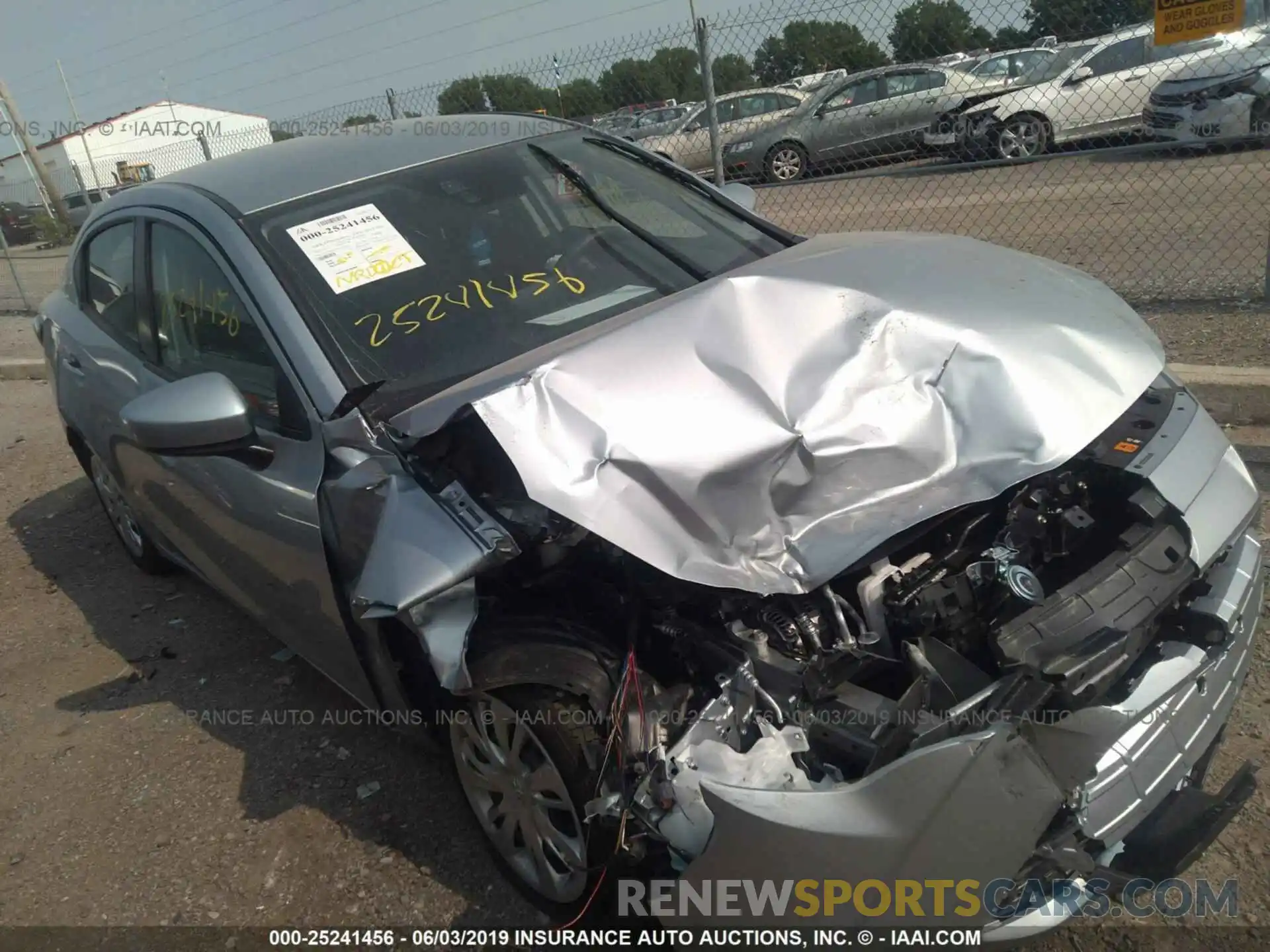 1 Photograph of a damaged car 3MYDLBYV9KY524133 TOYOTA YARIS 2019