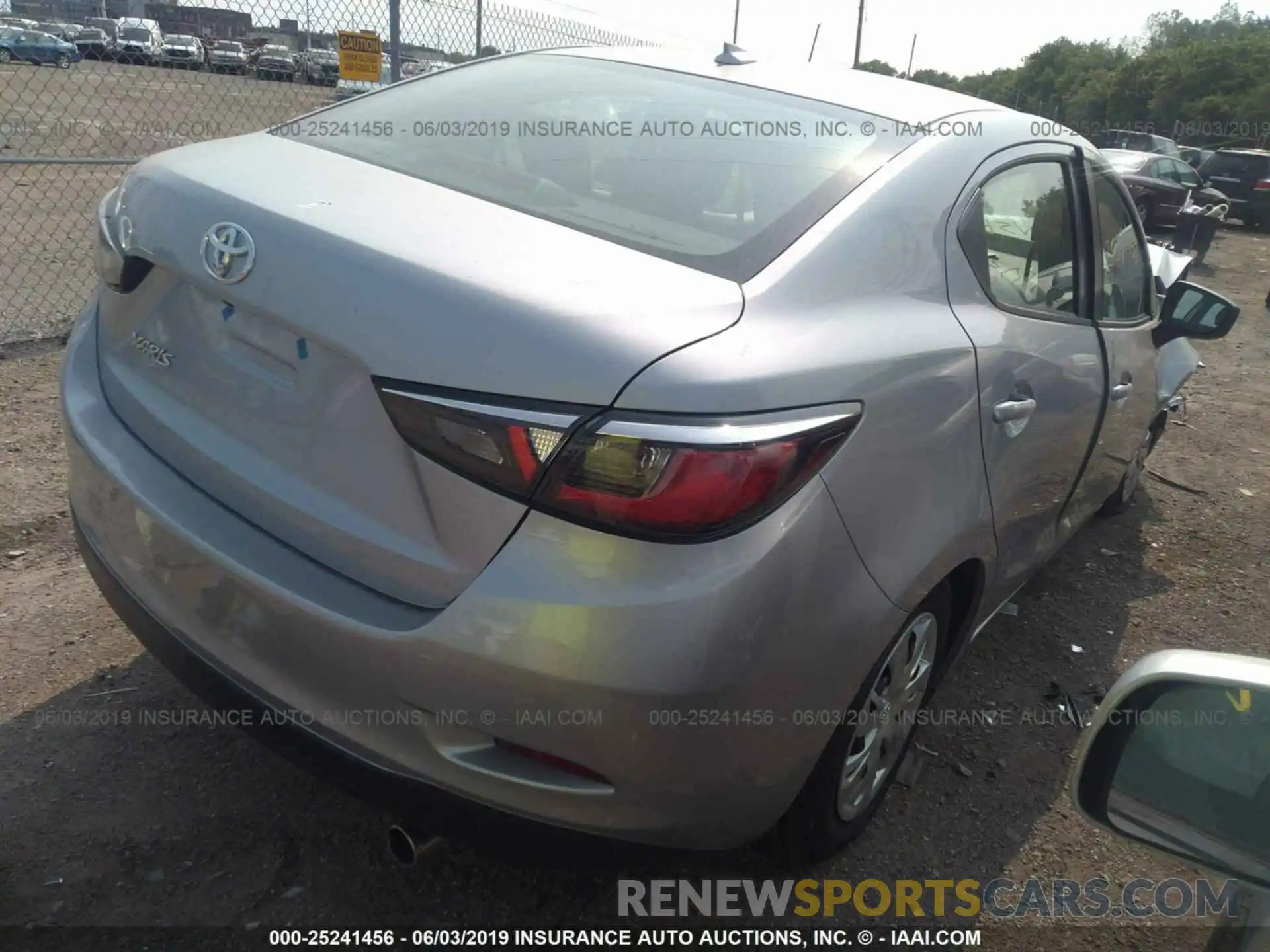 4 Photograph of a damaged car 3MYDLBYV9KY524133 TOYOTA YARIS 2019