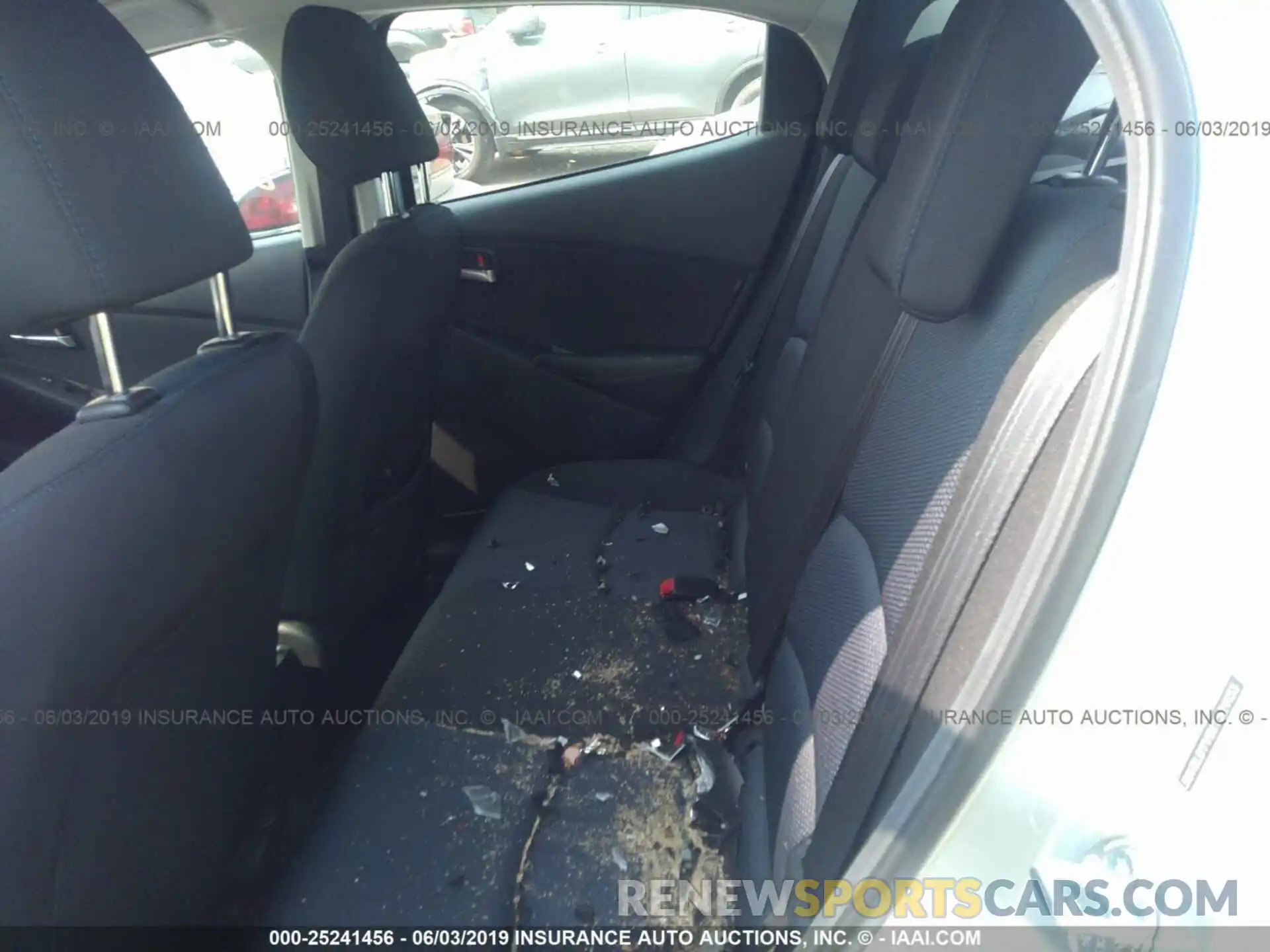 8 Photograph of a damaged car 3MYDLBYV9KY524133 TOYOTA YARIS 2019