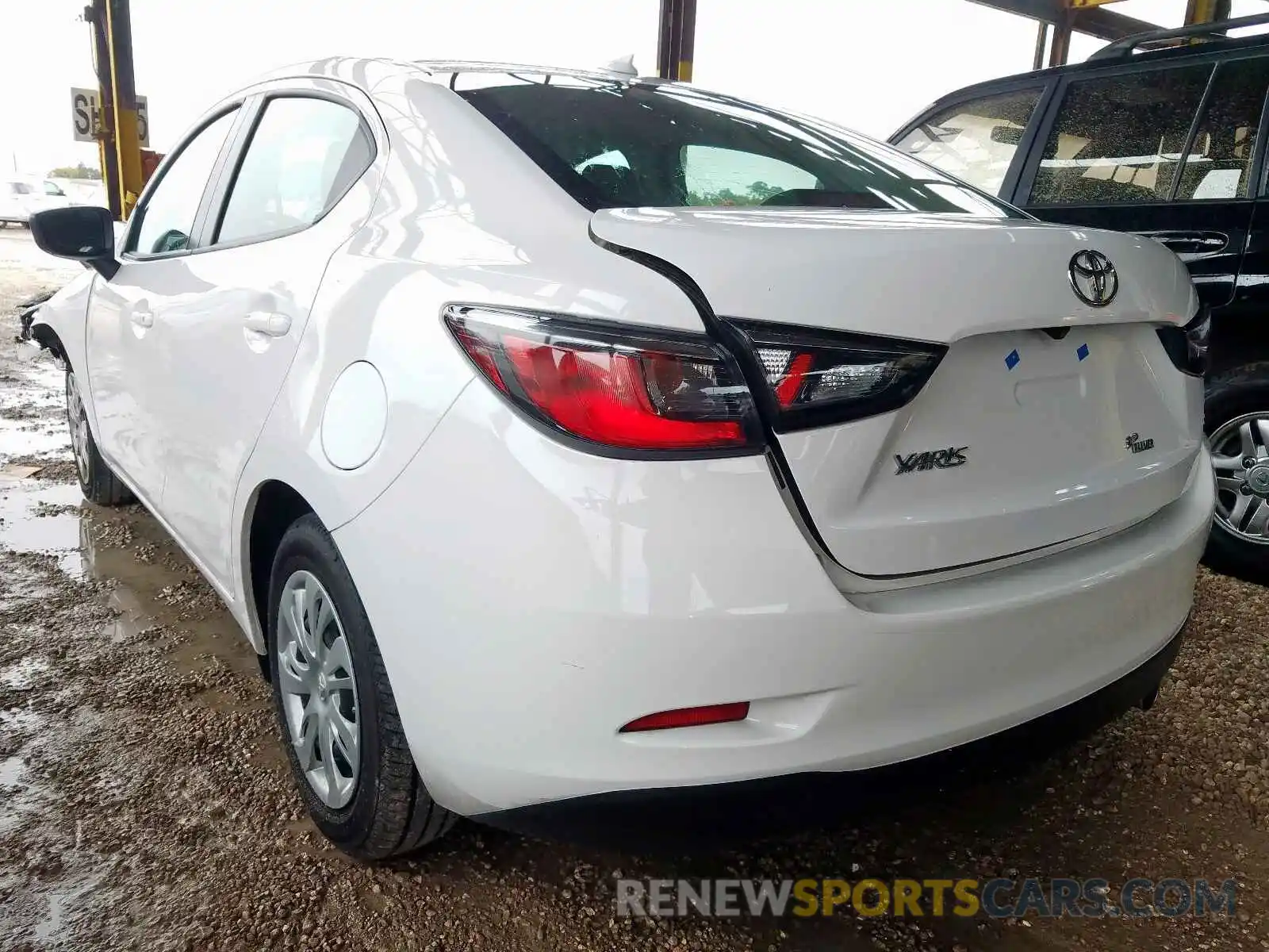 3 Photograph of a damaged car 3MYDLBYV9KY525458 TOYOTA YARIS 2019