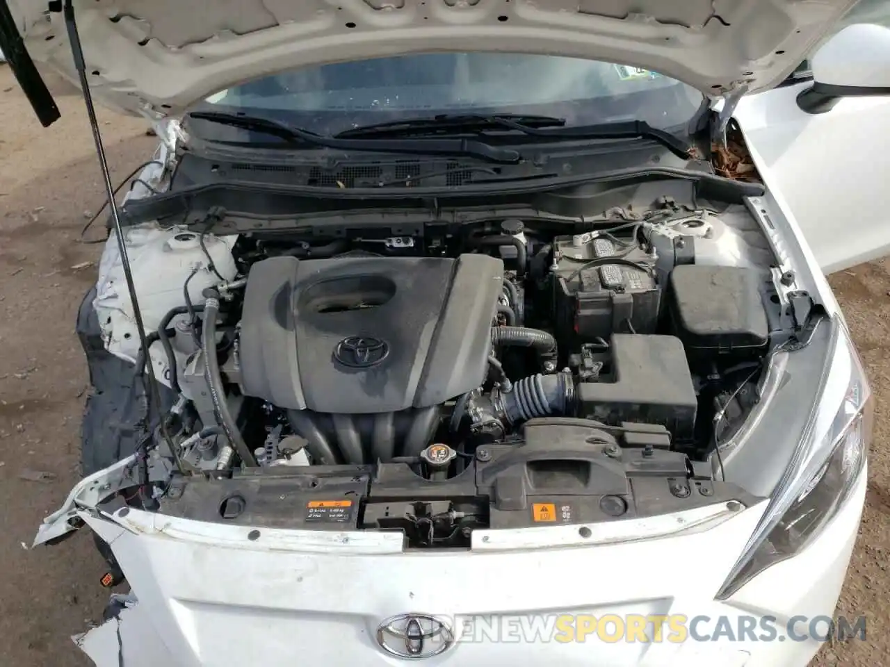 7 Photograph of a damaged car 3MYDLBYV9KY525850 TOYOTA YARIS 2019