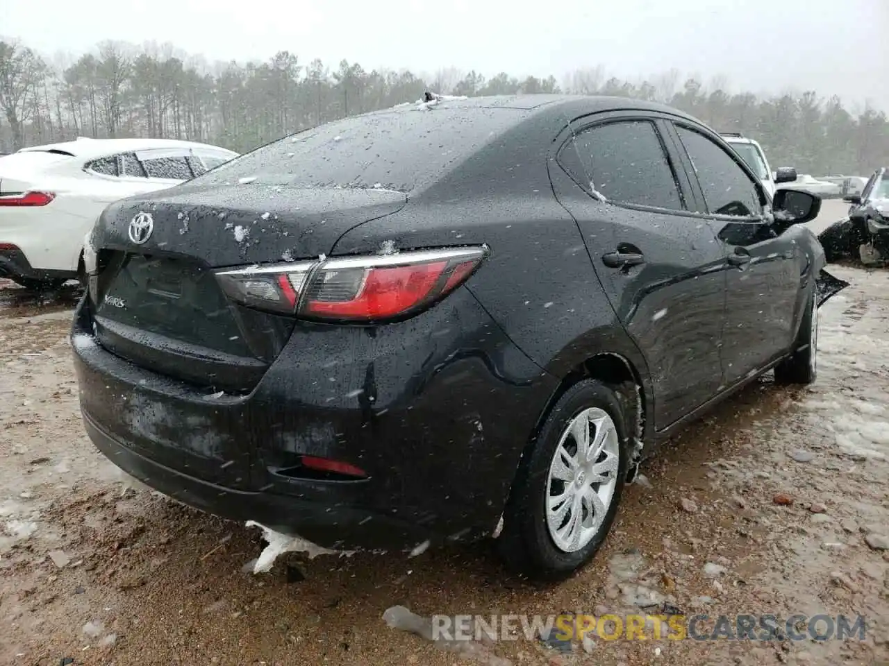 4 Photograph of a damaged car 3MYDLBYV9KY526237 TOYOTA YARIS 2019