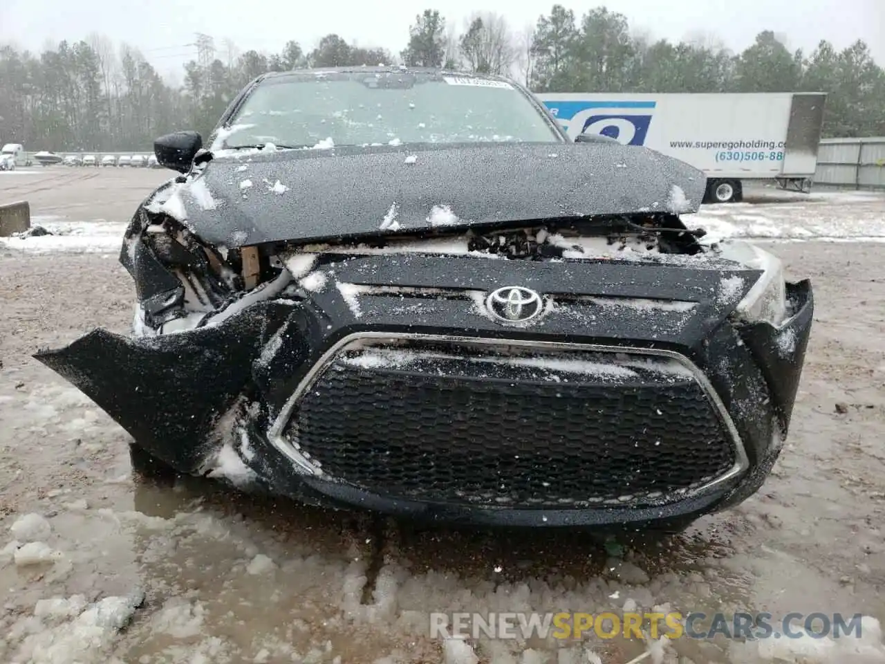 9 Photograph of a damaged car 3MYDLBYV9KY526237 TOYOTA YARIS 2019