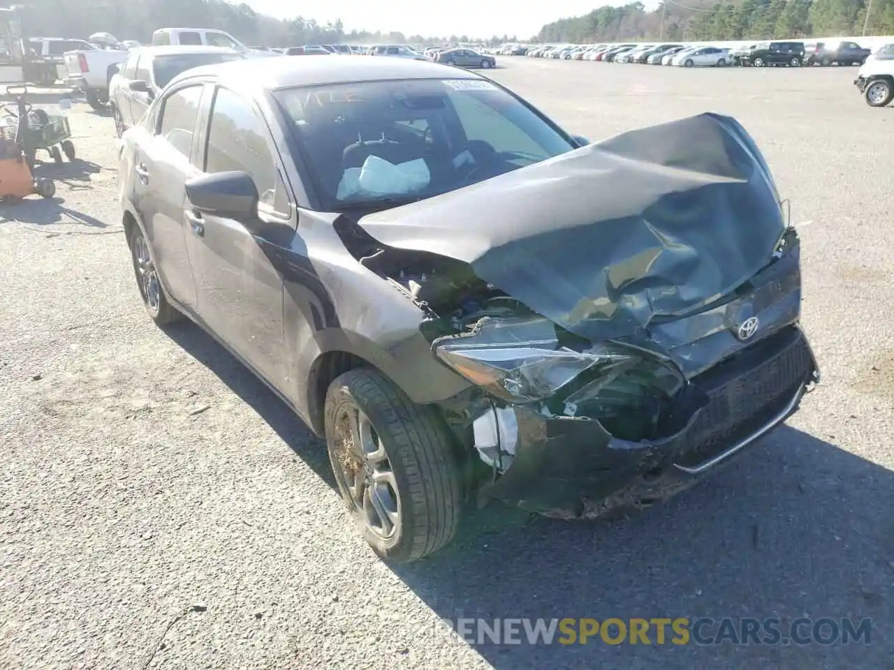 1 Photograph of a damaged car 3MYDLBYV9KY528263 TOYOTA YARIS 2019