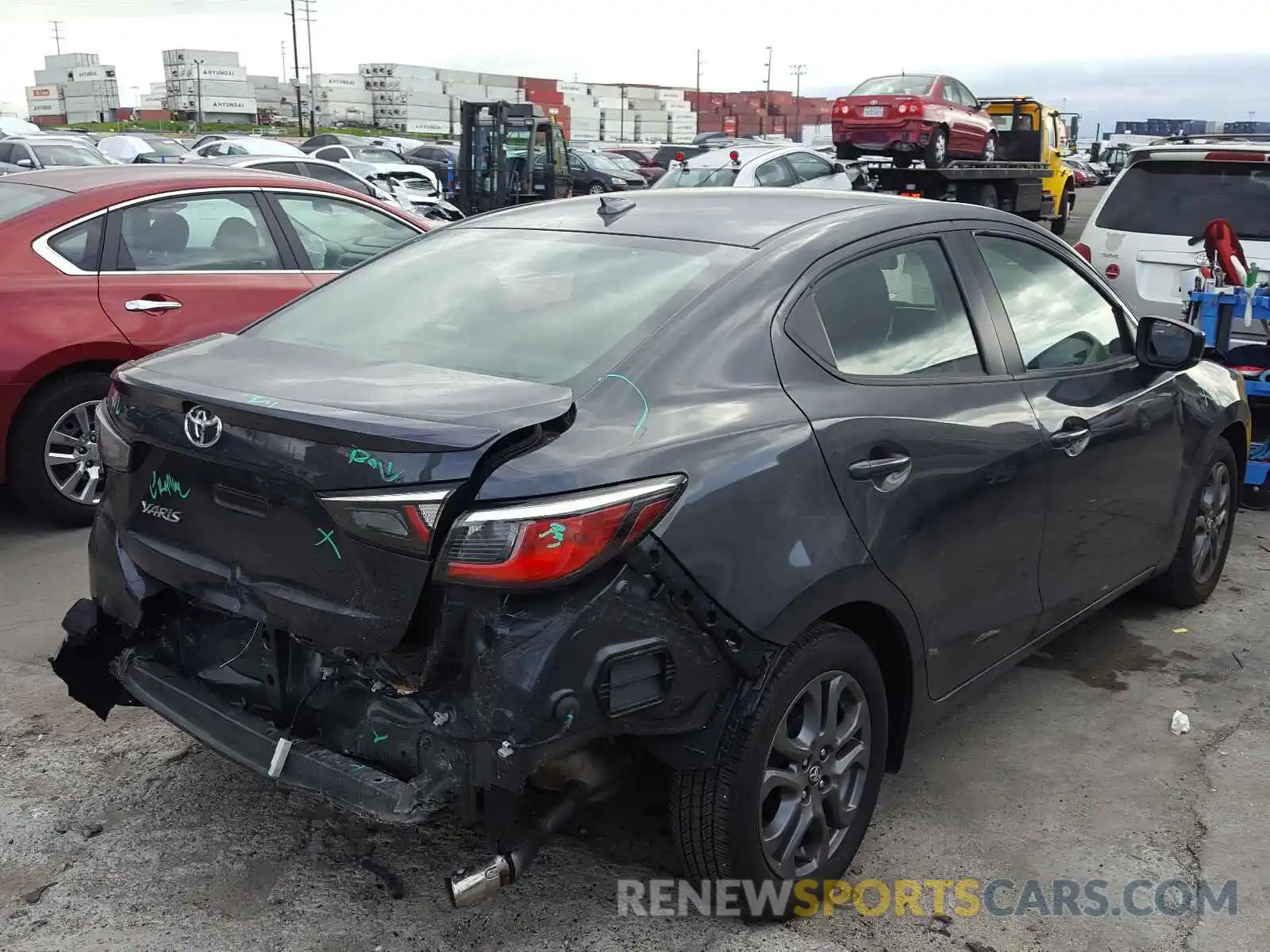 4 Photograph of a damaged car 3MYDLBYVXKY502173 TOYOTA YARIS 2019