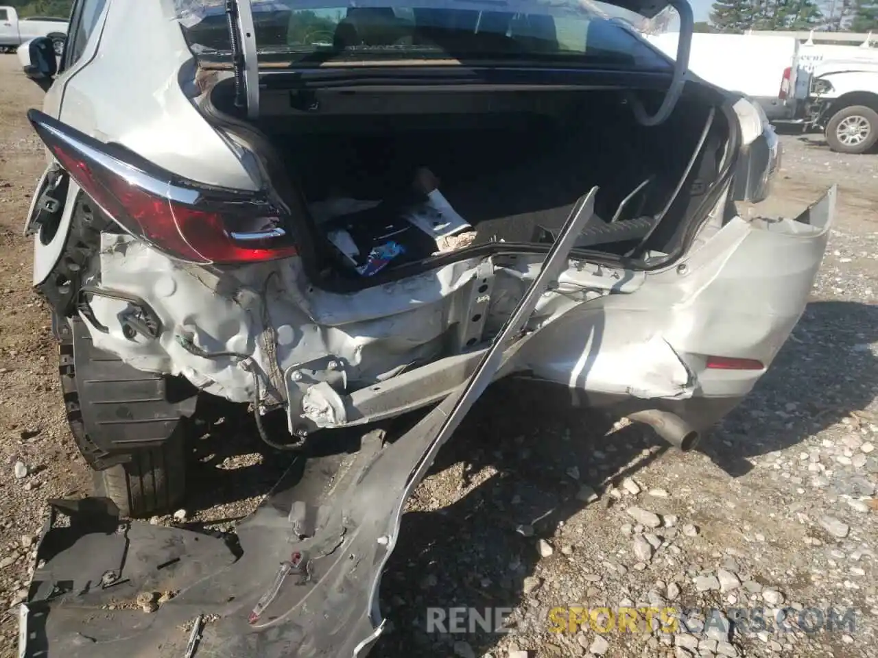 9 Photograph of a damaged car 3MYDLBYVXKY503162 TOYOTA YARIS 2019