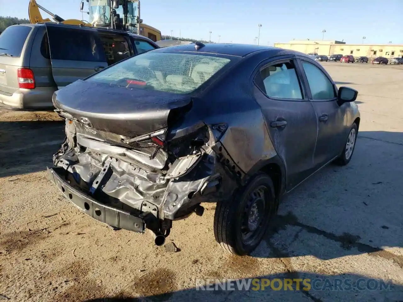 4 Photograph of a damaged car 3MYDLBYVXKY504523 TOYOTA YARIS 2019