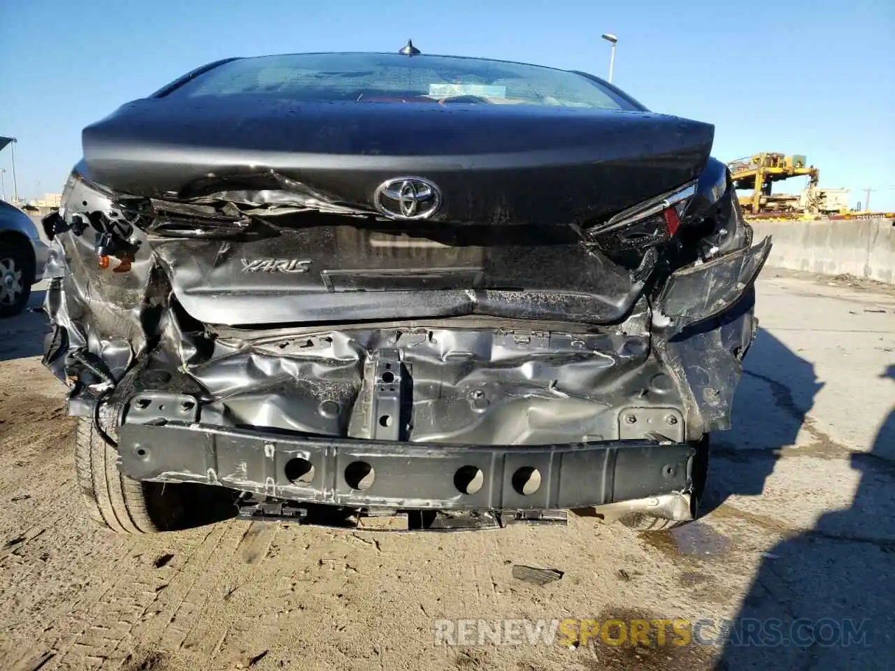 9 Photograph of a damaged car 3MYDLBYVXKY504523 TOYOTA YARIS 2019