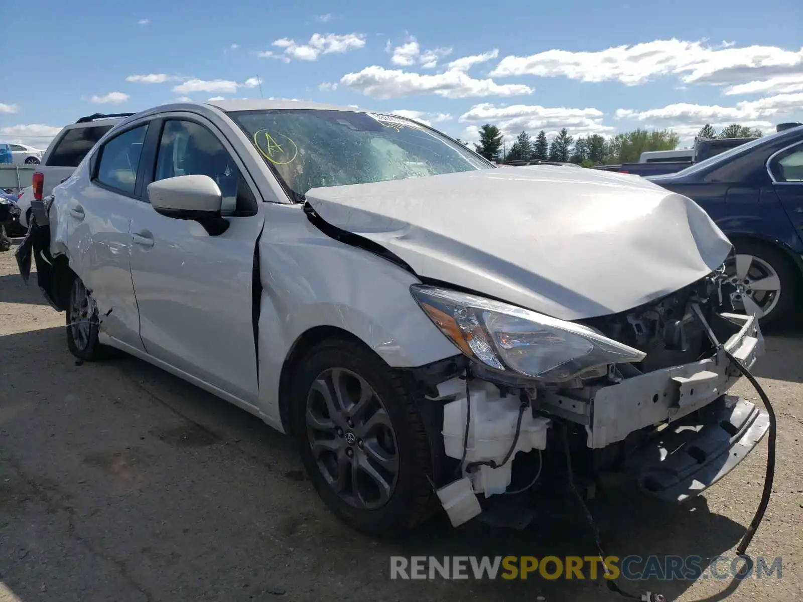 1 Photograph of a damaged car 3MYDLBYVXKY504652 TOYOTA YARIS 2019