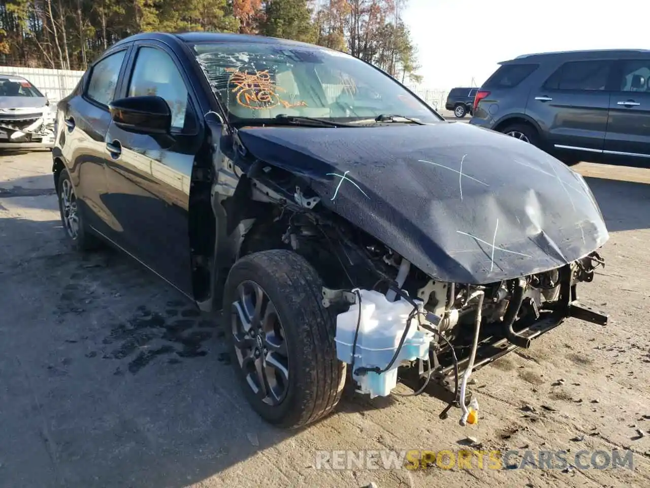 1 Photograph of a damaged car 3MYDLBYVXKY507664 TOYOTA YARIS 2019