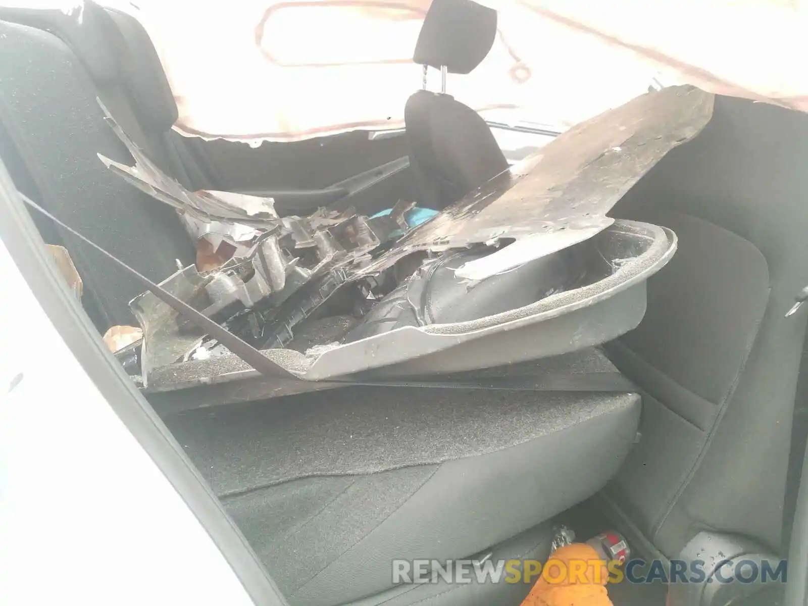 6 Photograph of a damaged car 3MYDLBYVXKY508555 TOYOTA YARIS 2019