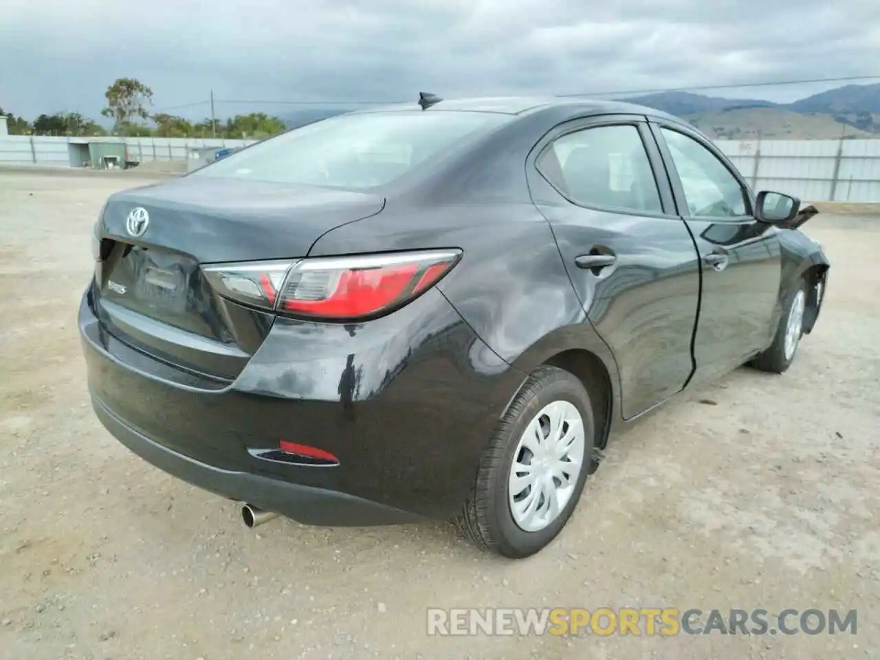 4 Photograph of a damaged car 3MYDLBYVXKY509107 TOYOTA YARIS 2019