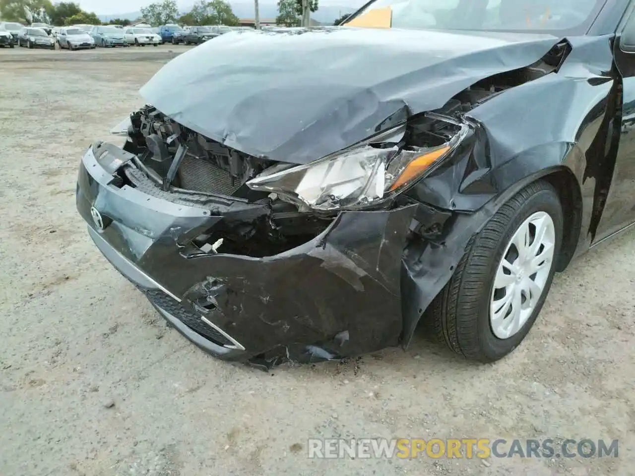 9 Photograph of a damaged car 3MYDLBYVXKY509107 TOYOTA YARIS 2019