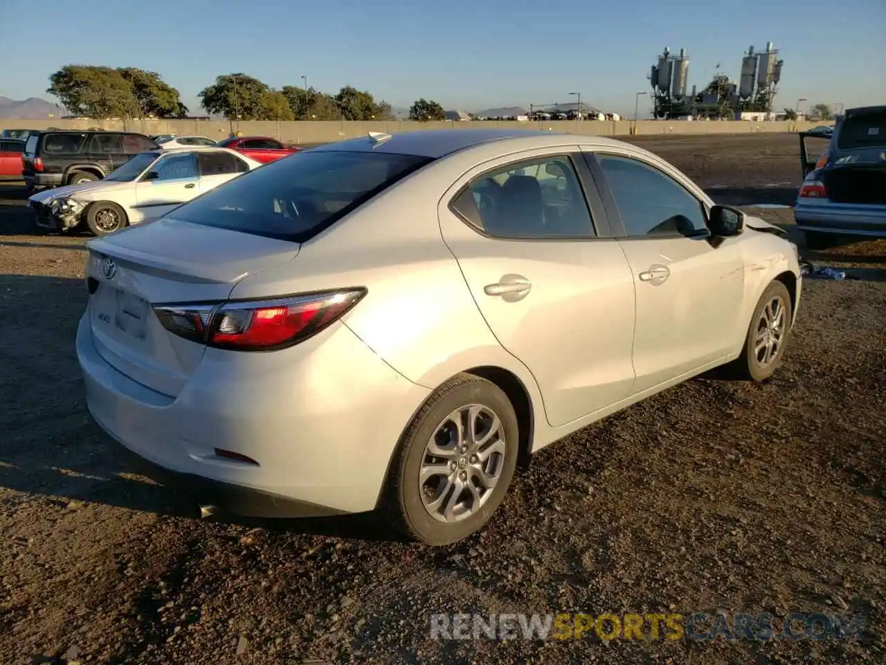 4 Photograph of a damaged car 3MYDLBYVXKY510970 TOYOTA YARIS 2019