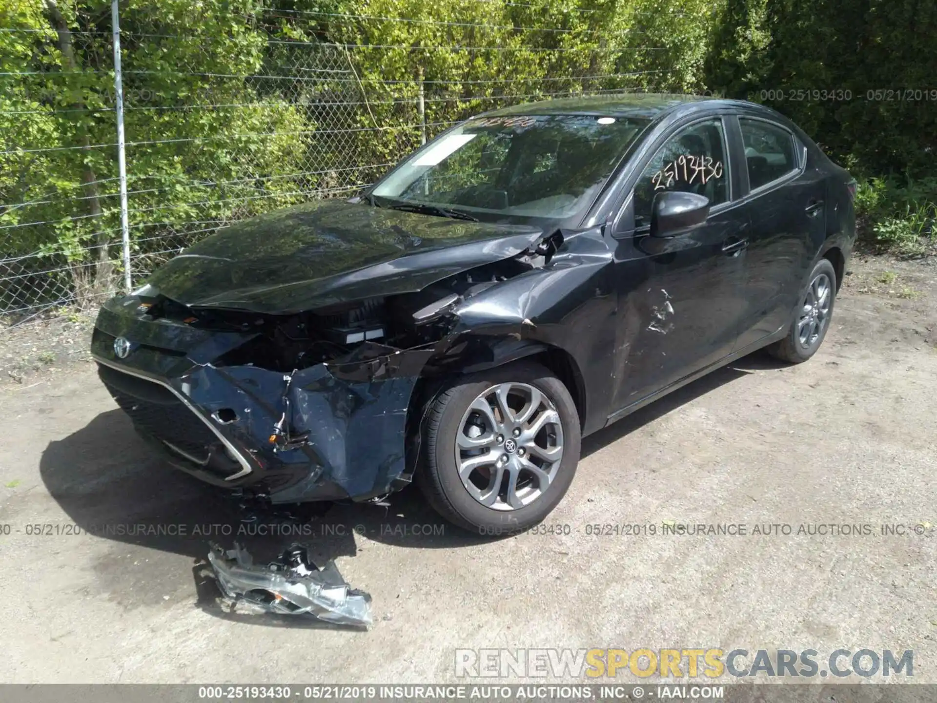 2 Photograph of a damaged car 3MYDLBYVXKY512203 TOYOTA YARIS 2019