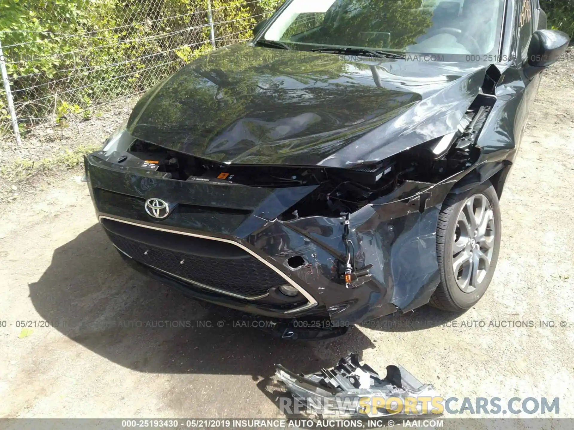 6 Photograph of a damaged car 3MYDLBYVXKY512203 TOYOTA YARIS 2019