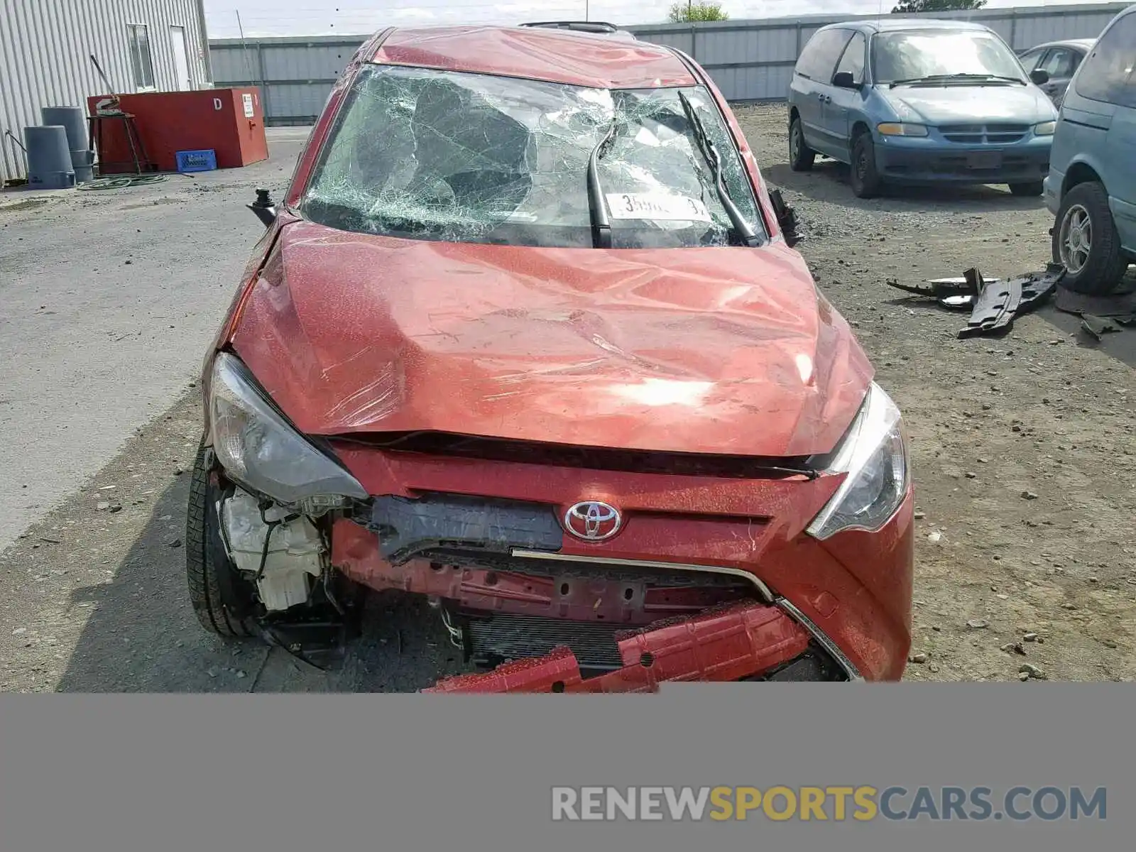 9 Photograph of a damaged car 3MYDLBYVXKY516039 TOYOTA YARIS 2019