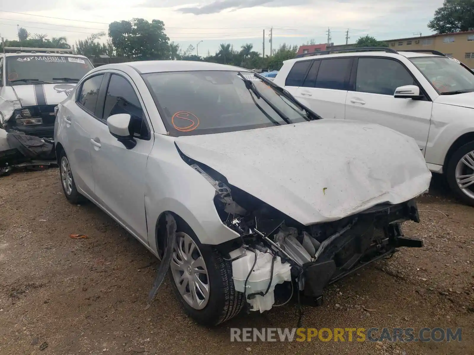 1 Photograph of a damaged car 3MYDLBYVXKY519829 TOYOTA YARIS 2019