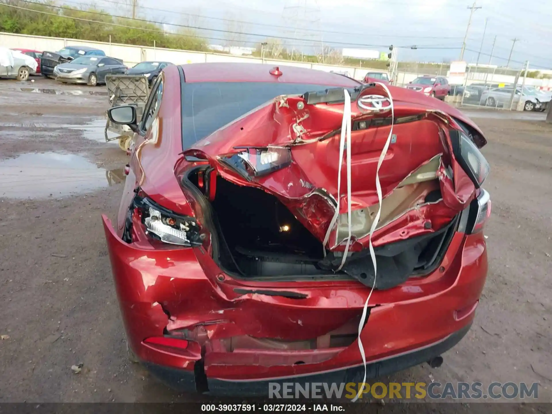 16 Photograph of a damaged car 3MYDLBYVXKY520401 TOYOTA YARIS 2019