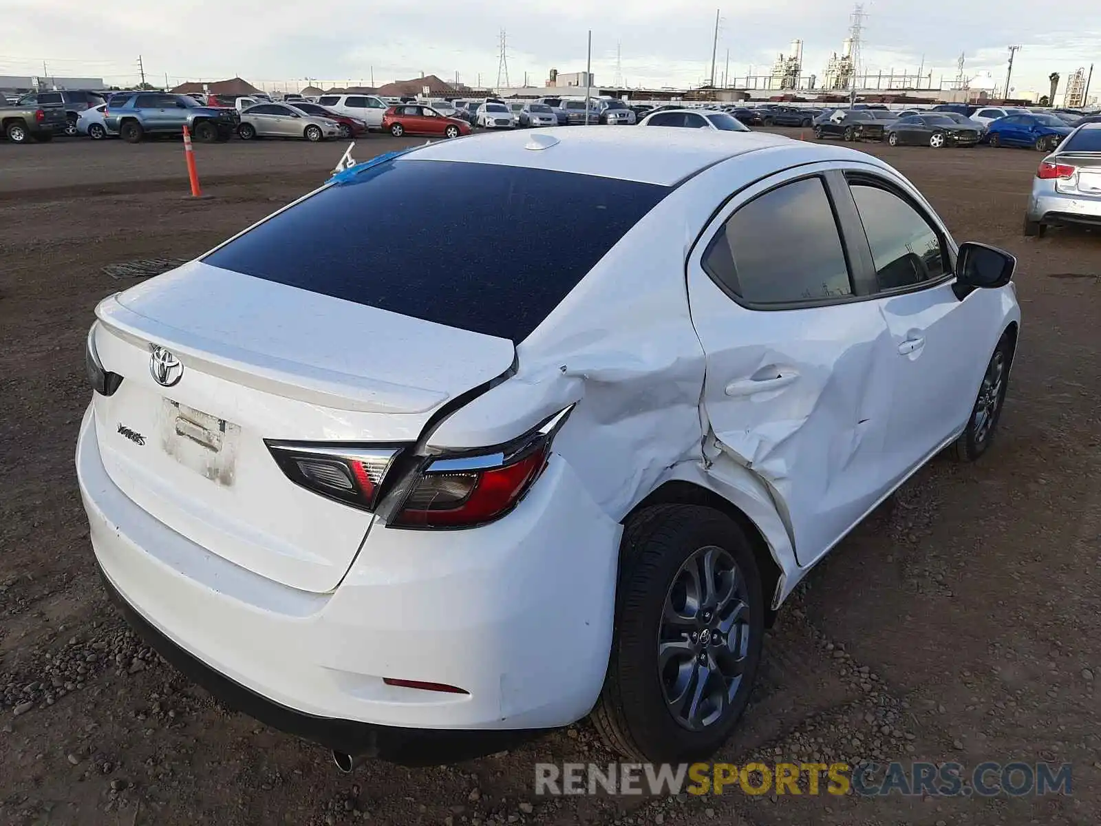 4 Photograph of a damaged car 3MYDLBYVXKY520740 TOYOTA YARIS 2019