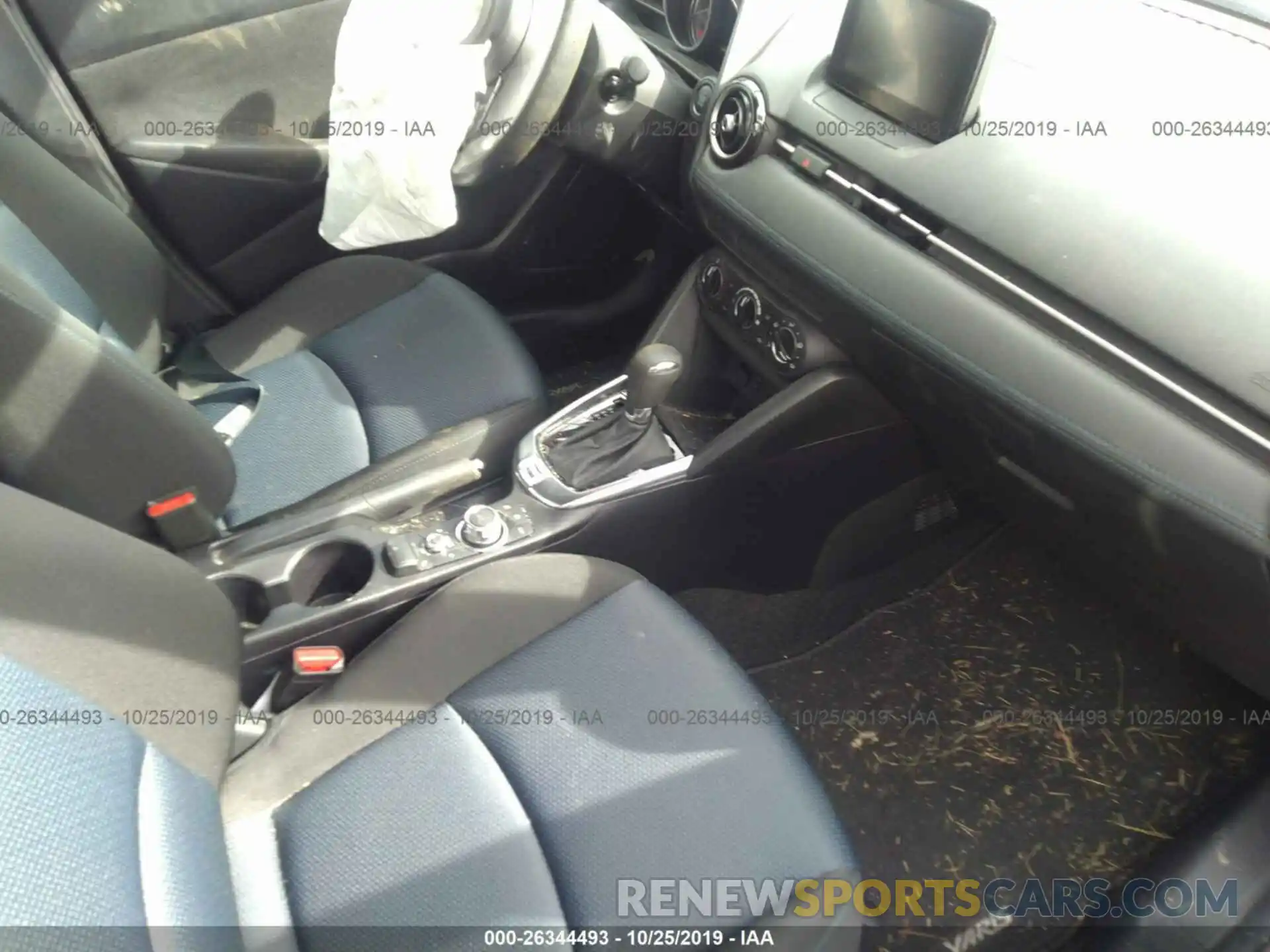 5 Photograph of a damaged car 3MYDLBYVXKY521645 TOYOTA YARIS 2019