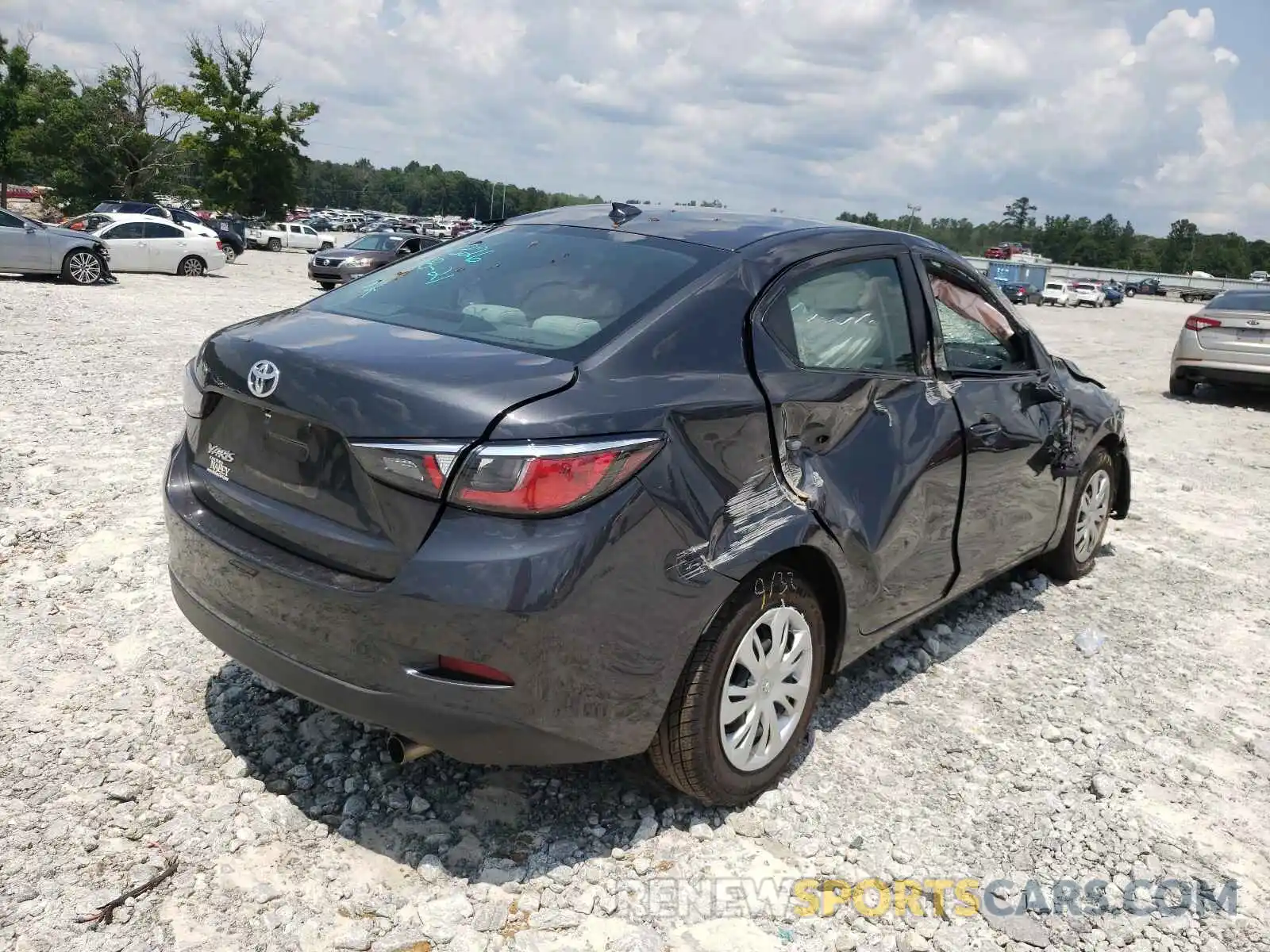 4 Photograph of a damaged car 3MYDLBYVXKY522326 TOYOTA YARIS 2019