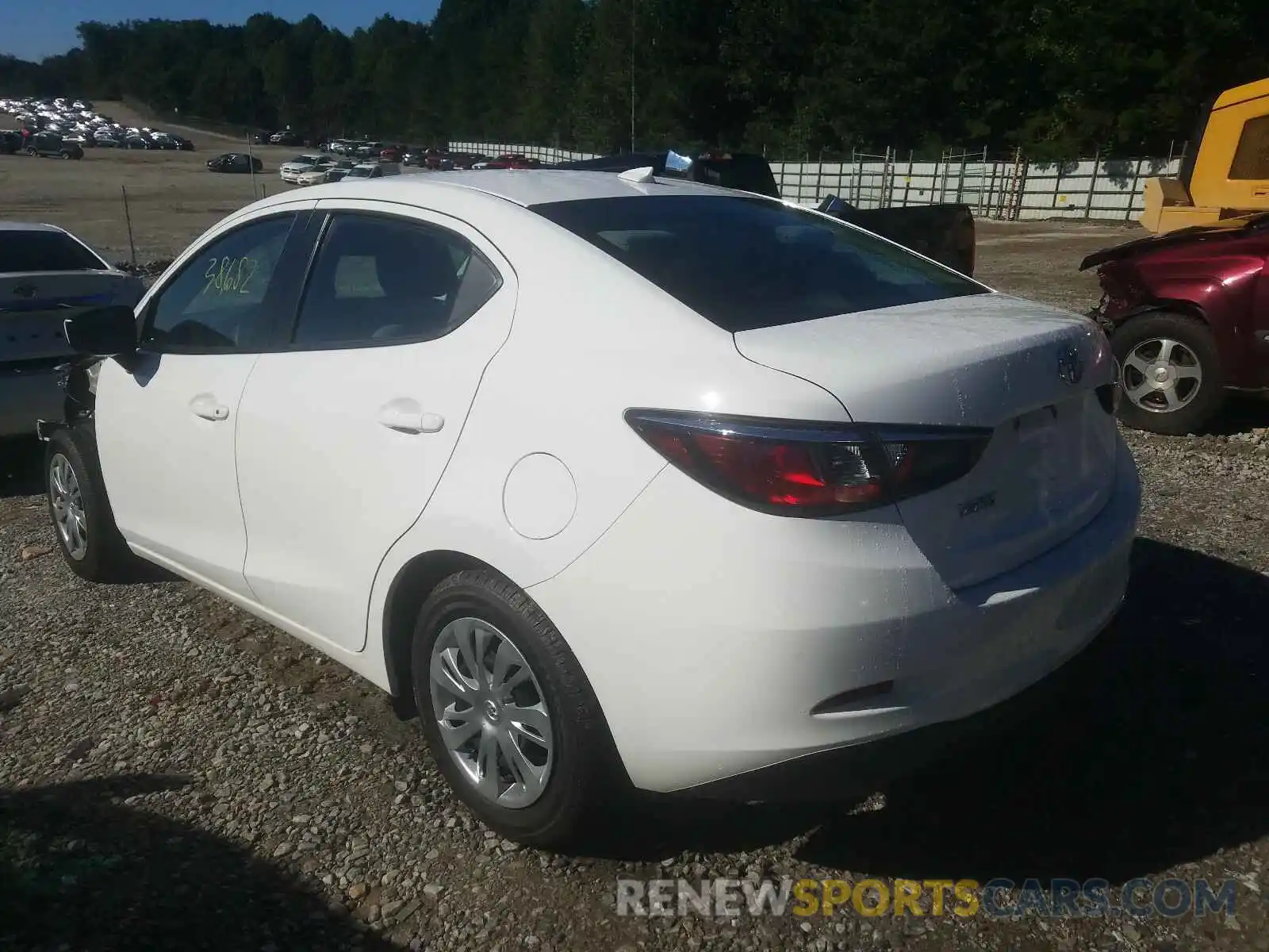 3 Photograph of a damaged car 3MYDLBYVXKY524092 TOYOTA YARIS 2019