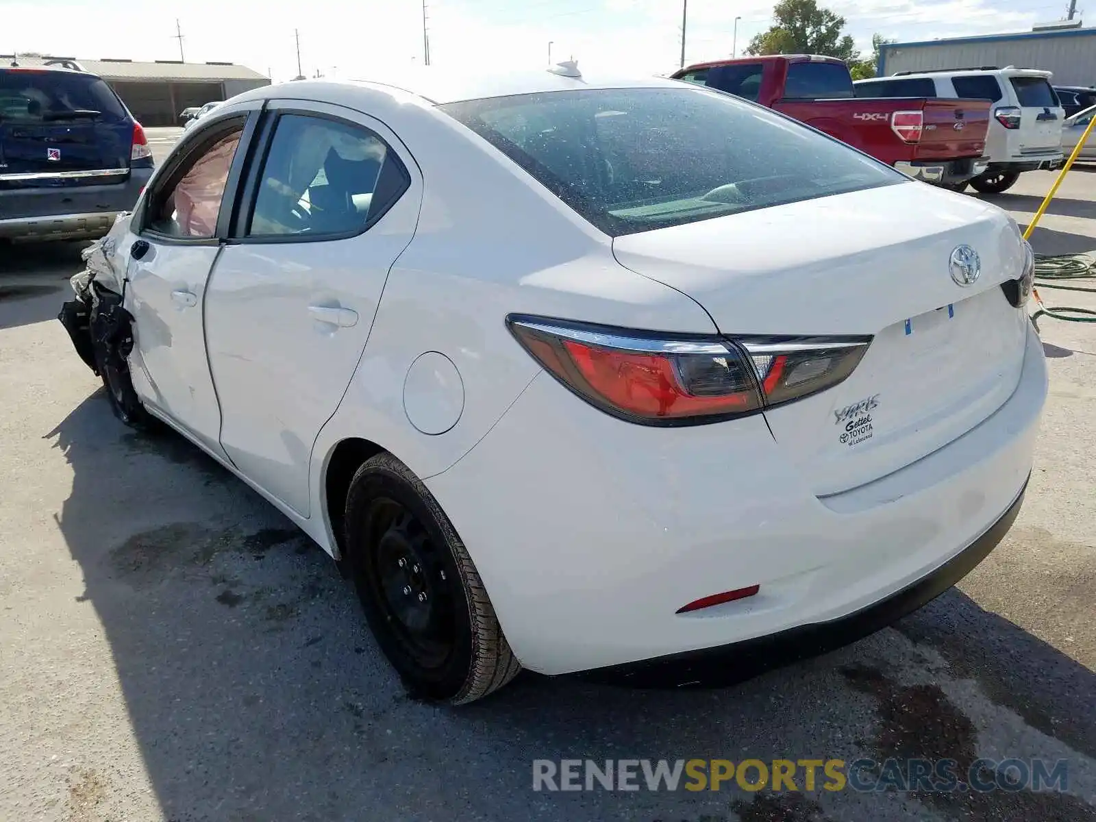 3 Photograph of a damaged car 3MYDLBYVXKY526313 TOYOTA YARIS 2019