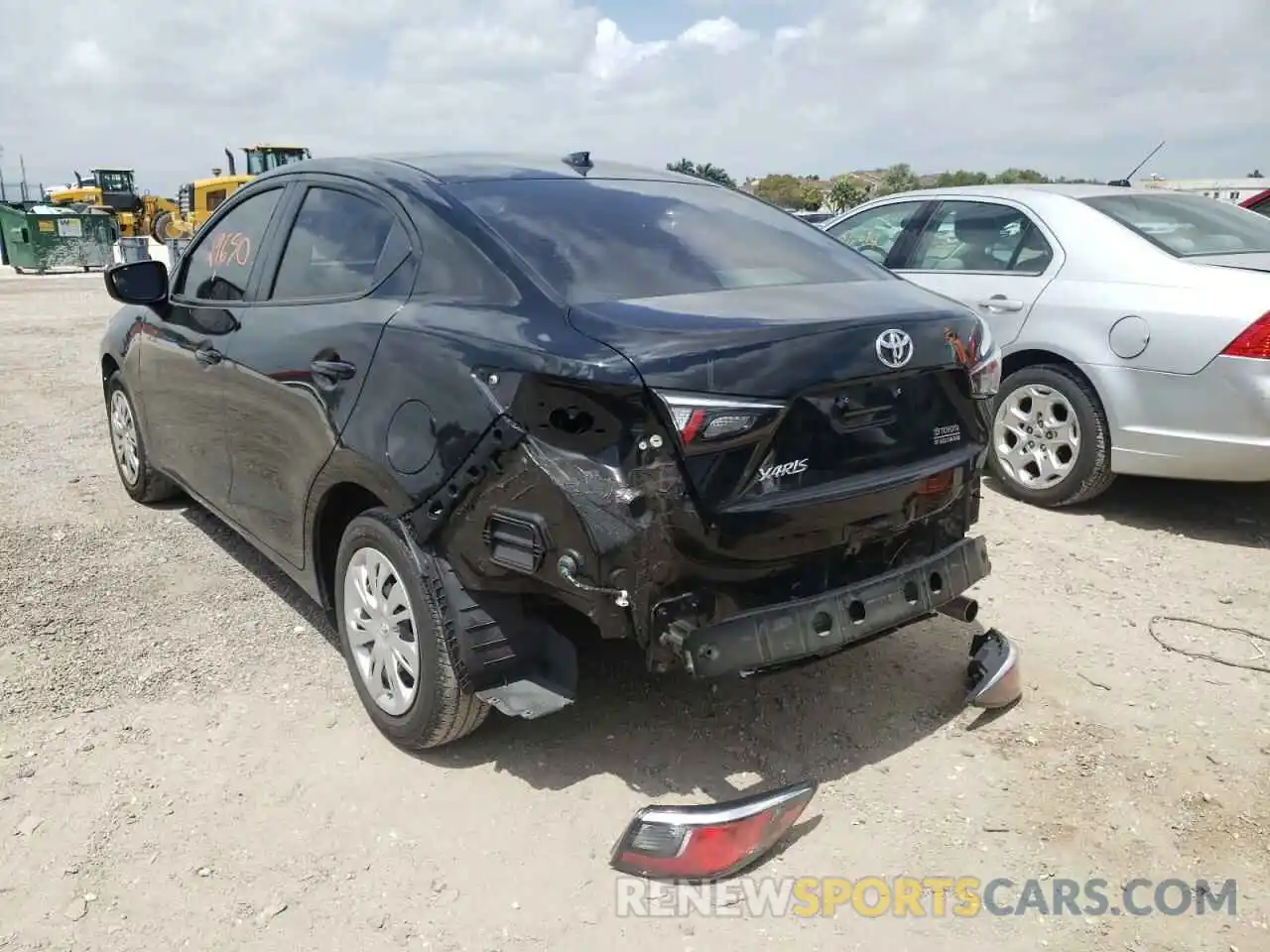 3 Photograph of a damaged car 3MYDLBYVXKY528112 TOYOTA YARIS 2019